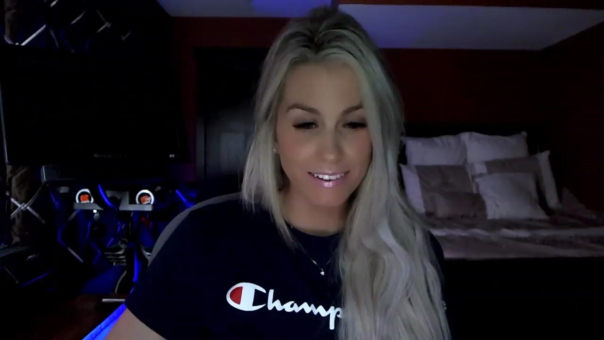 Gallery image thumbnail from Cora9's myfreecams stream on, 05/02/2023, 04:17 image 7 of 20