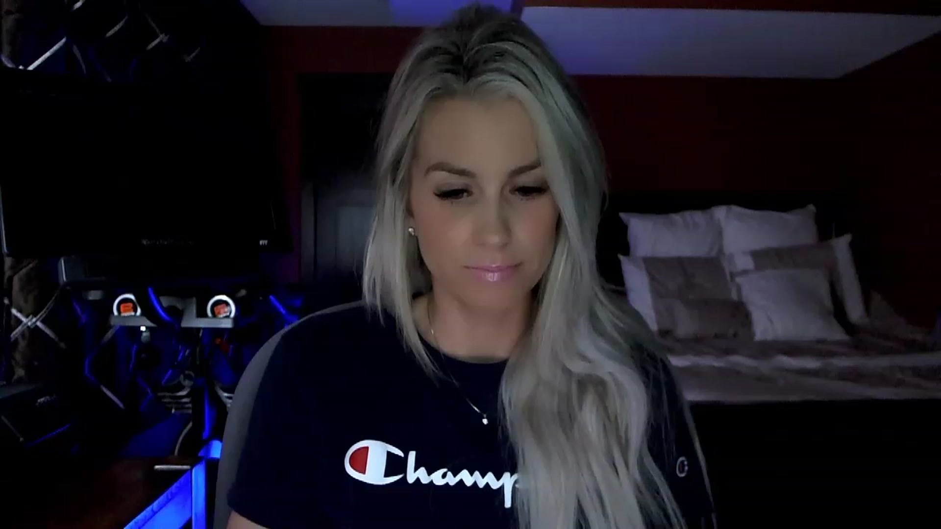 Gallery image thumbnail from Cora9's myfreecams stream on, 05/02/2023, 04:17 image 2 of 20