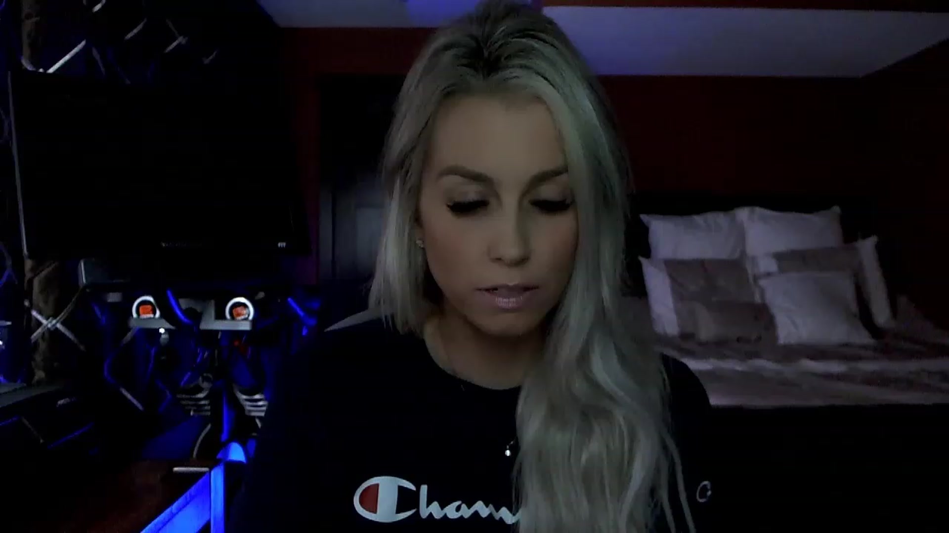 Gallery image thumbnail from Cora9's myfreecams stream on, 05/02/2023, 04:17 image 17 of 20