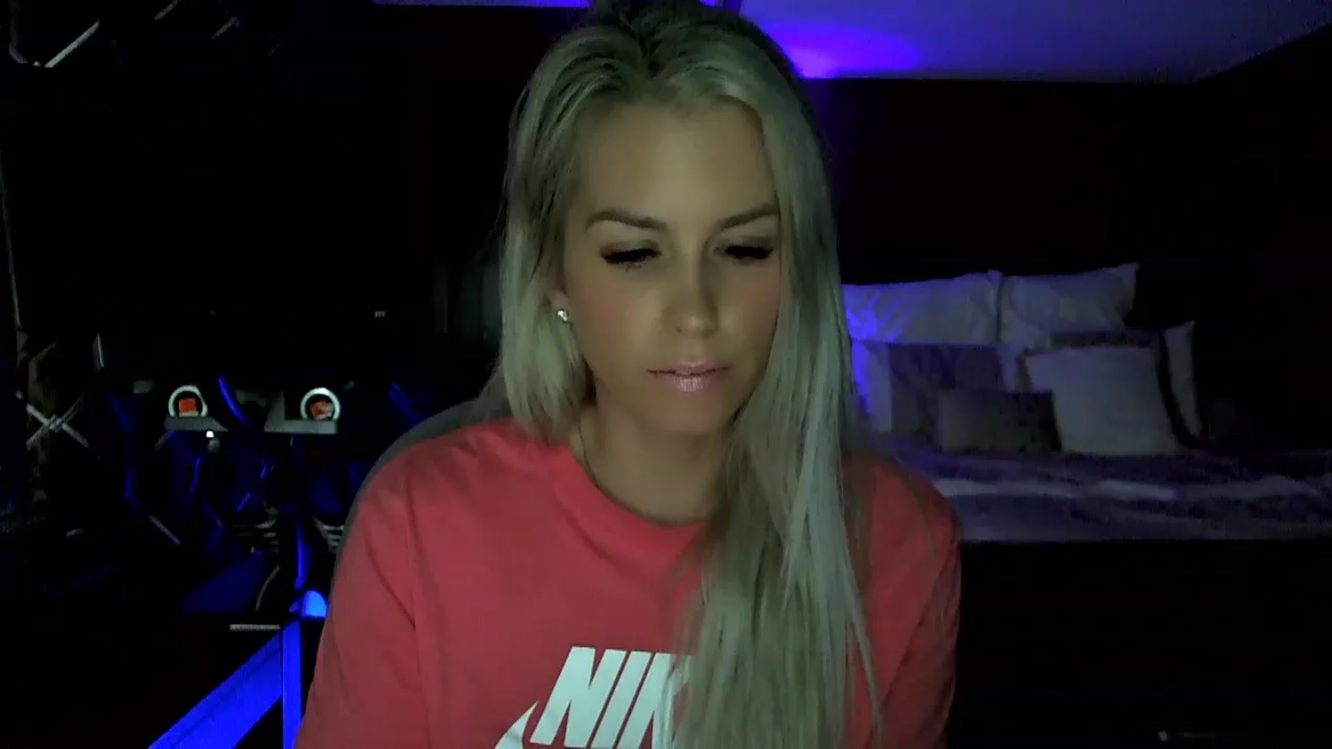 Gallery image thumbnail from Cora9's myfreecams stream on, 05/08/2023, 05:21 image 18 of 20