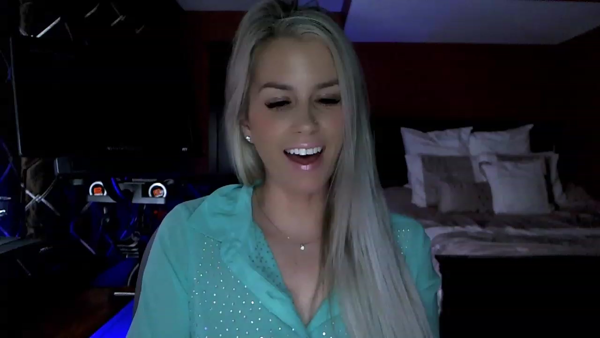 Gallery image thumbnail from Cora9's myfreecams stream on, 05/10/2023, 04:52 image 11 of 20