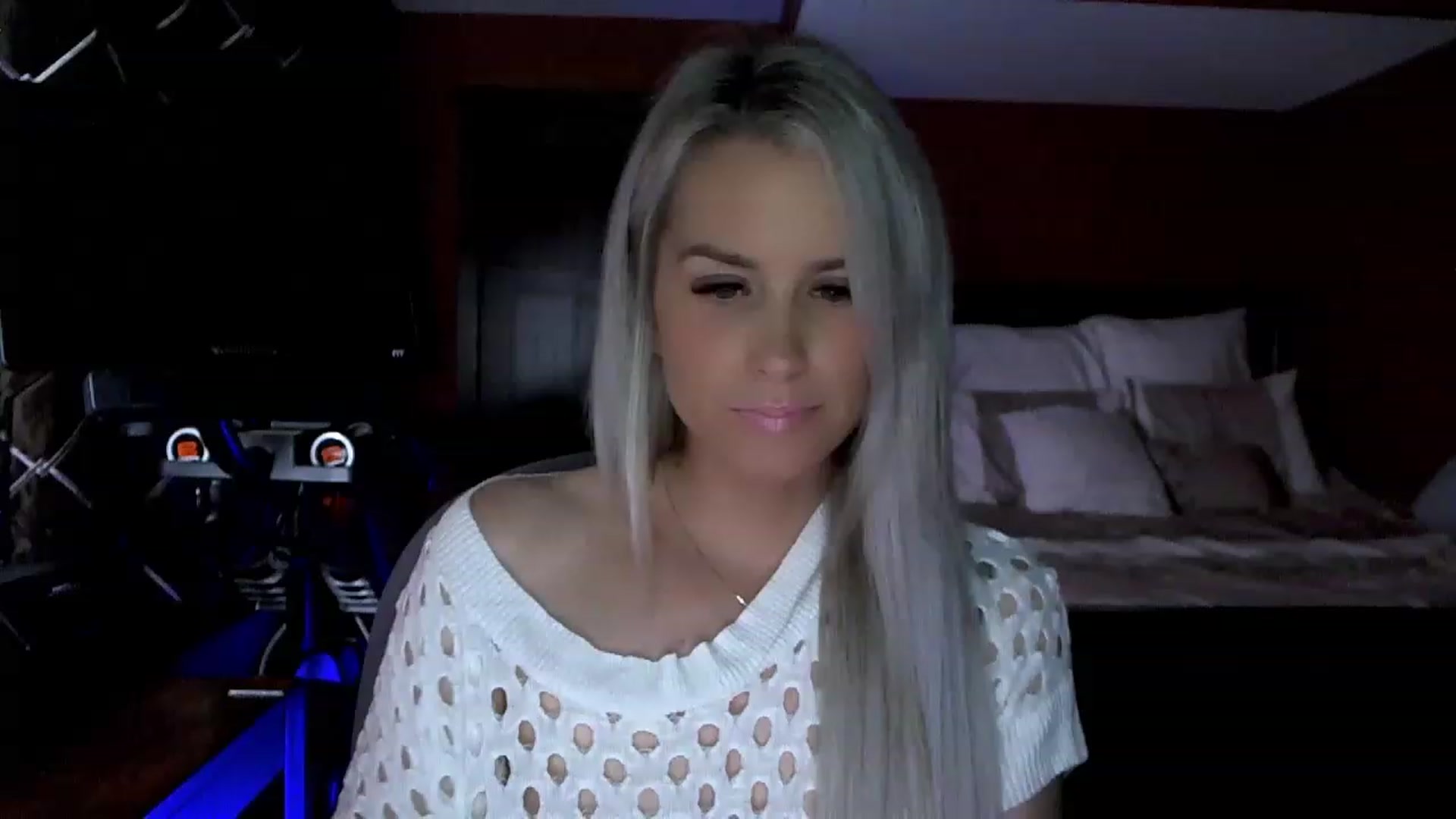 Gallery image thumbnail from Cora9's myfreecams stream on, 05/12/2023, 05:02 image 5 of 20