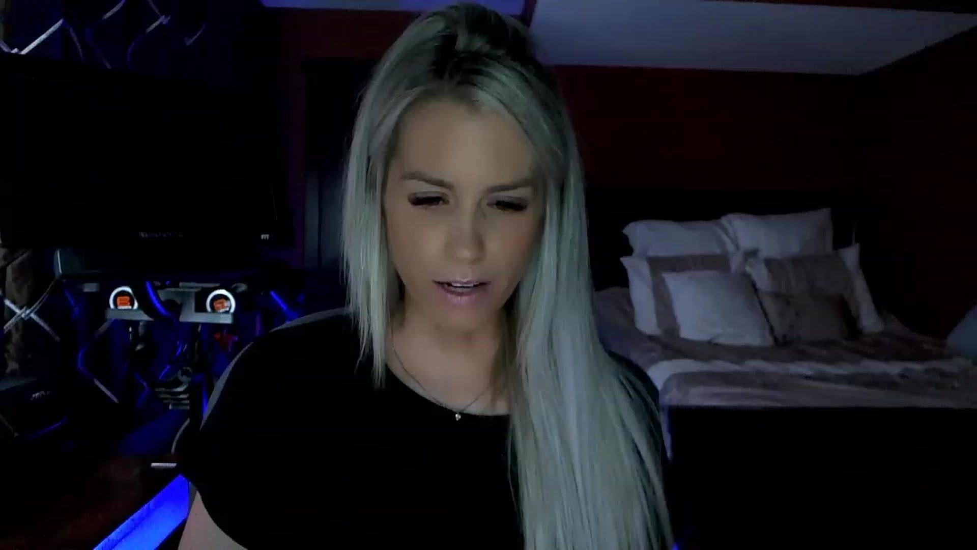 Gallery image thumbnail from Cora9's myfreecams stream on, 05/15/2023, 05:11 image 1 of 20