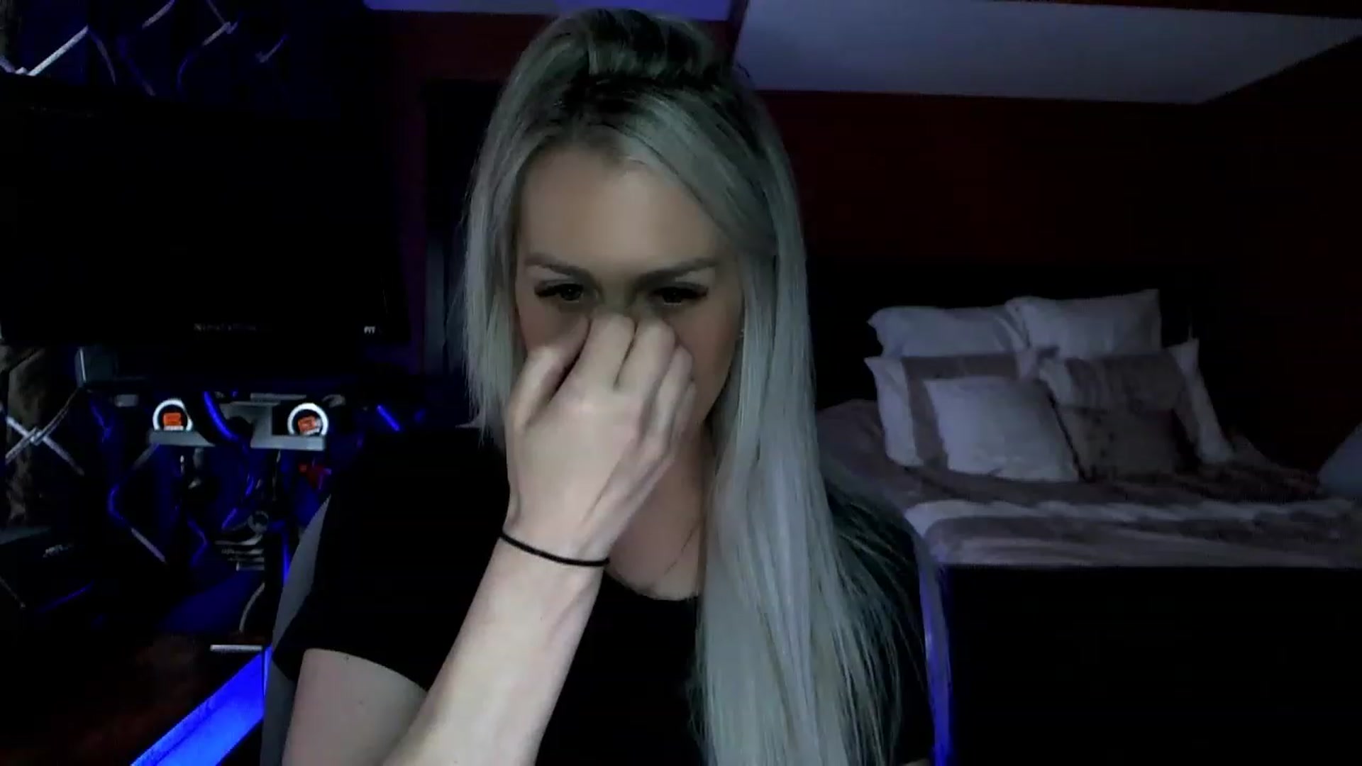 Gallery image thumbnail from Cora9's myfreecams stream on, 05/15/2023, 05:11 image 7 of 20