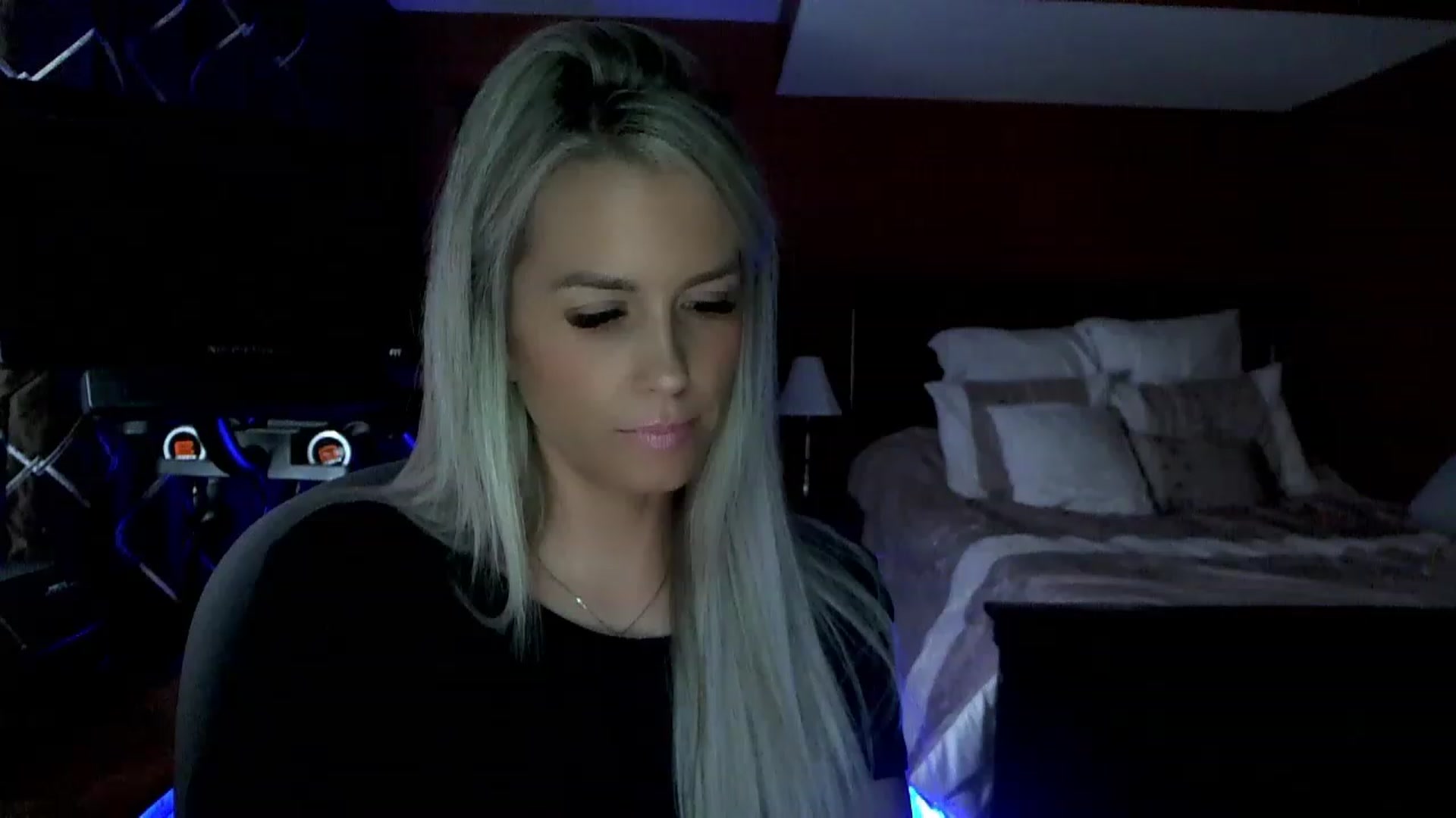 Gallery image thumbnail from Cora9's myfreecams stream on, 05/15/2023, 05:11 image 16 of 20
