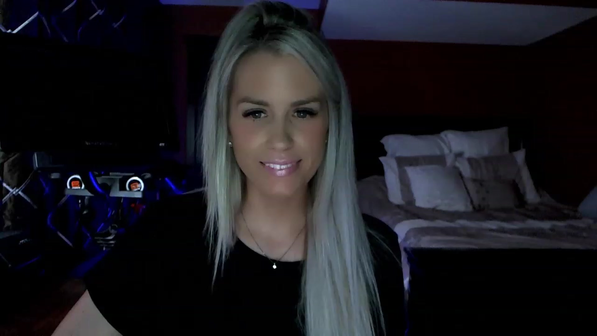 Gallery image thumbnail from Cora9's myfreecams stream on, 05/15/2023, 05:11 image 6 of 20