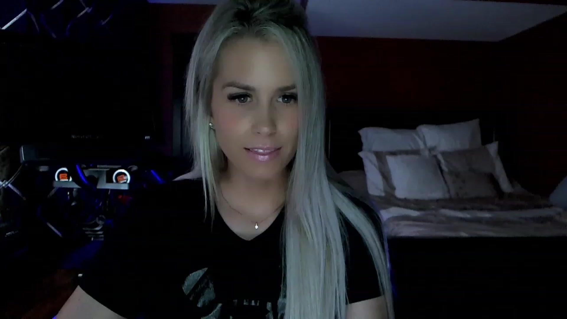 Gallery image thumbnail from Cora9's myfreecams stream on, 05/16/2023, 06:18 image 17 of 20