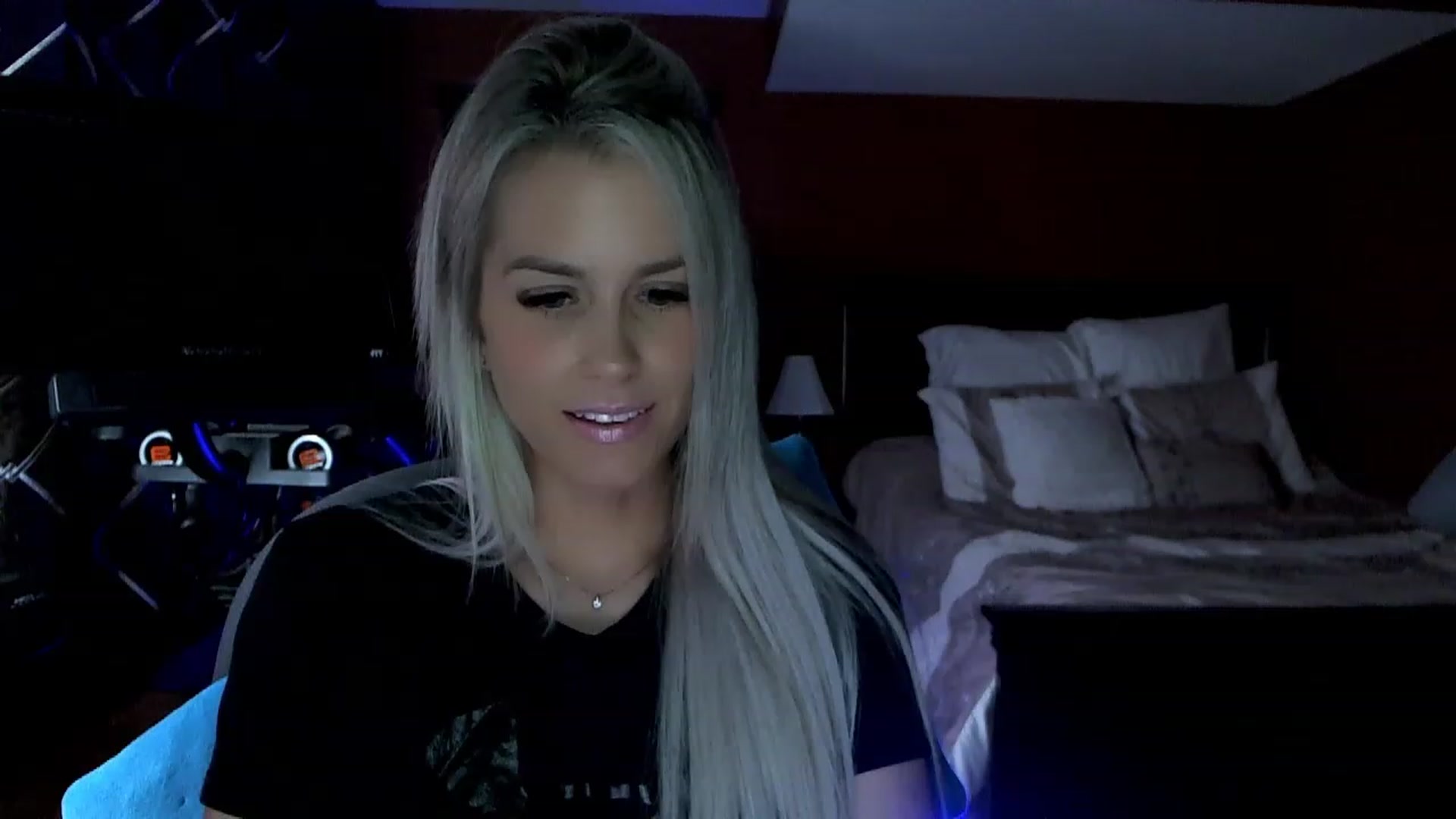 Gallery image thumbnail from Cora9's myfreecams stream on, 05/16/2023, 06:18 image 12 of 20