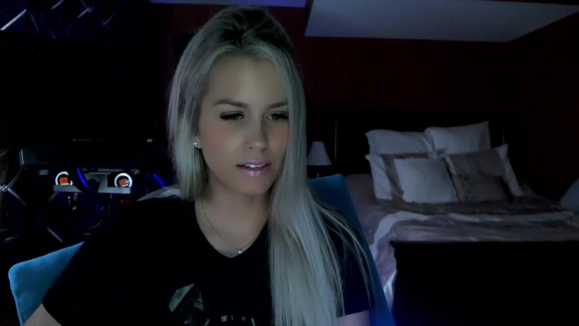 Gallery image thumbnail from Cora9's myfreecams stream on, 05/16/2023, 06:18 image 6 of 20
