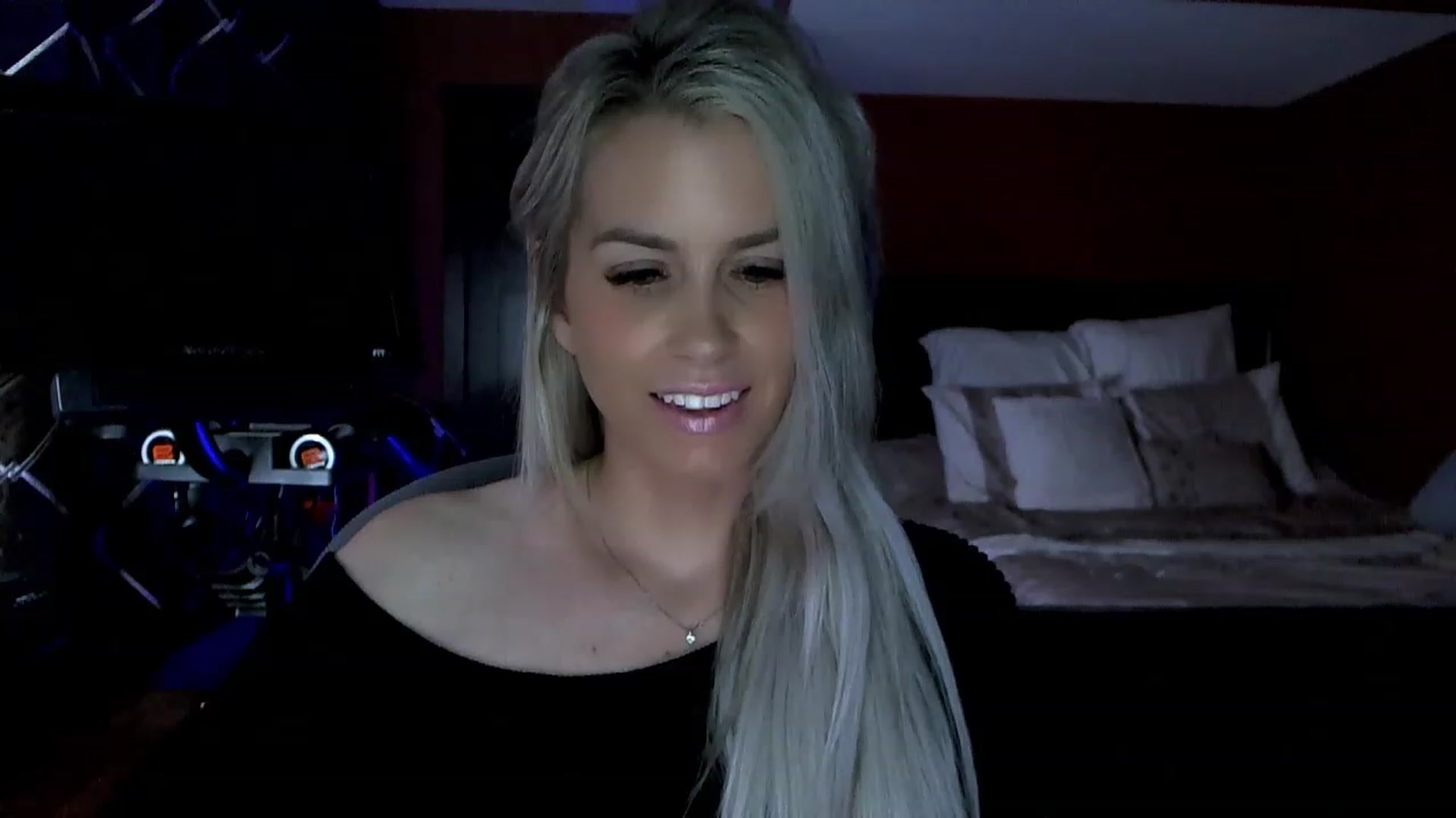 Gallery image thumbnail from Cora9's myfreecams stream on, 05/17/2023, 04:49 image 16 of 20
