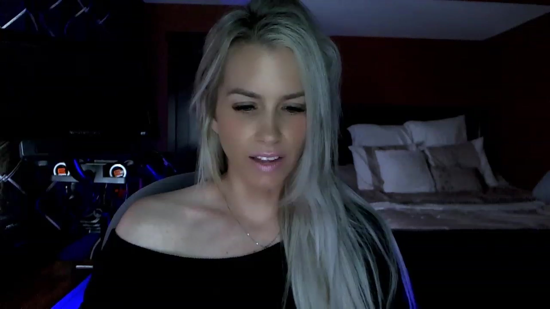Gallery image thumbnail from Cora9's myfreecams stream on, 05/17/2023, 04:49 image 13 of 20