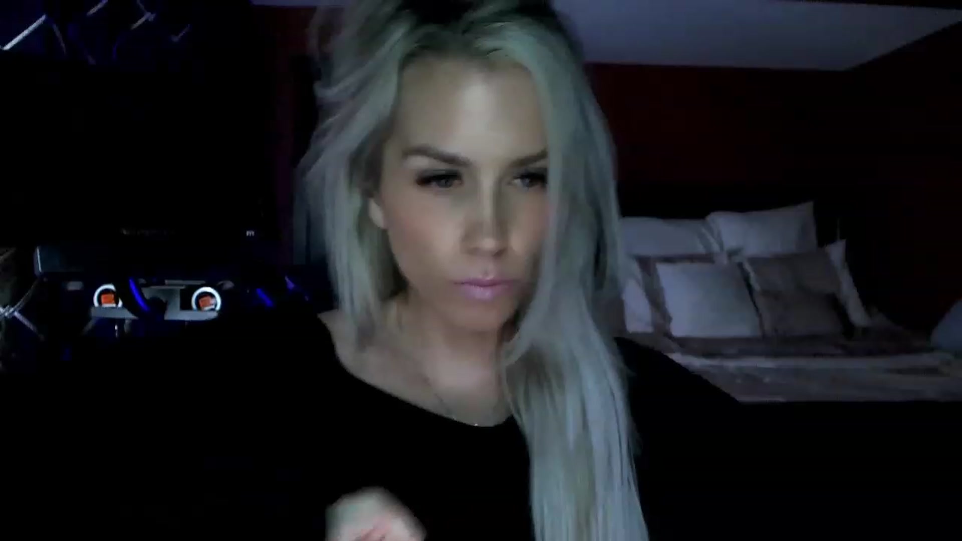 Gallery image thumbnail from Cora9's myfreecams stream on, 05/17/2023, 04:49 image 4 of 20
