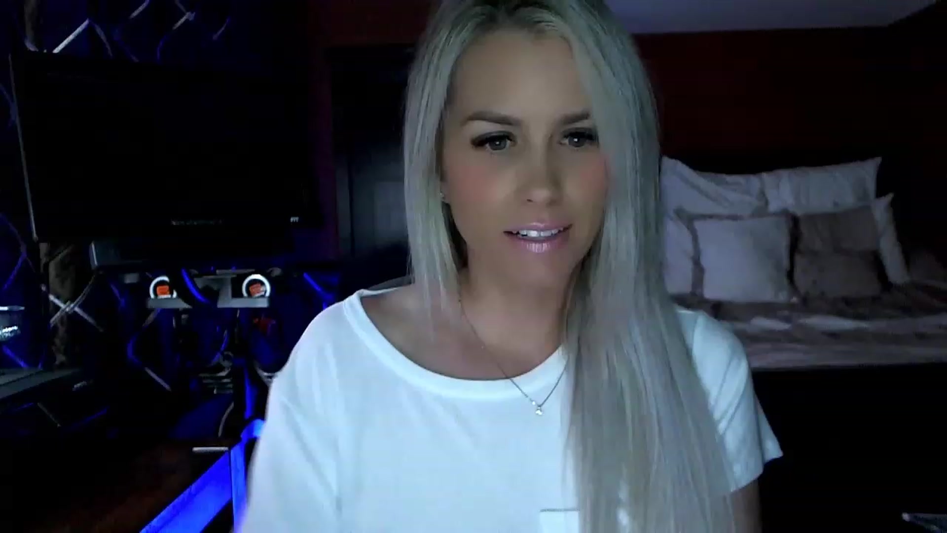 Gallery image thumbnail from Cora9's myfreecams stream on, 05/23/2023, 04:47 image 13 of 20