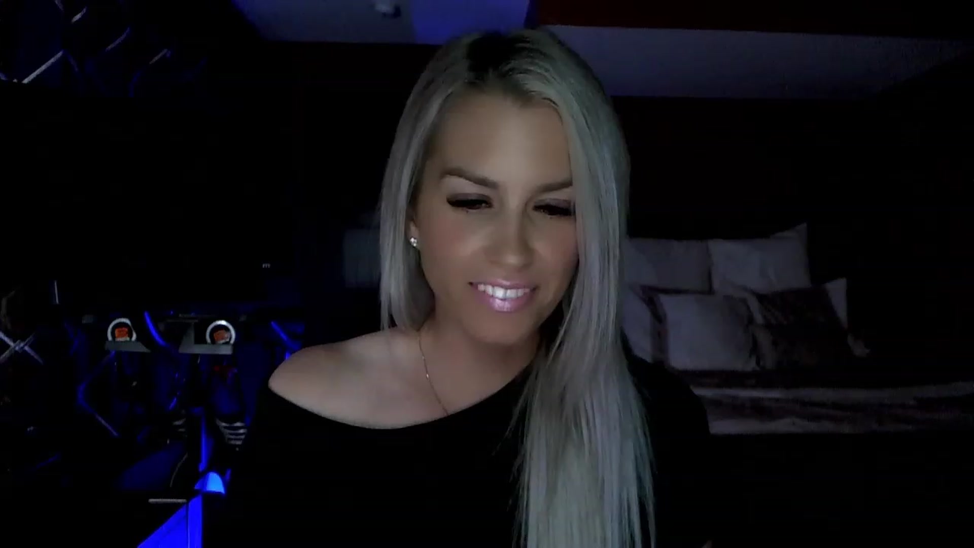 Gallery image thumbnail from Cora9's myfreecams stream on, 06/01/2023, 04:32 image 13 of 20