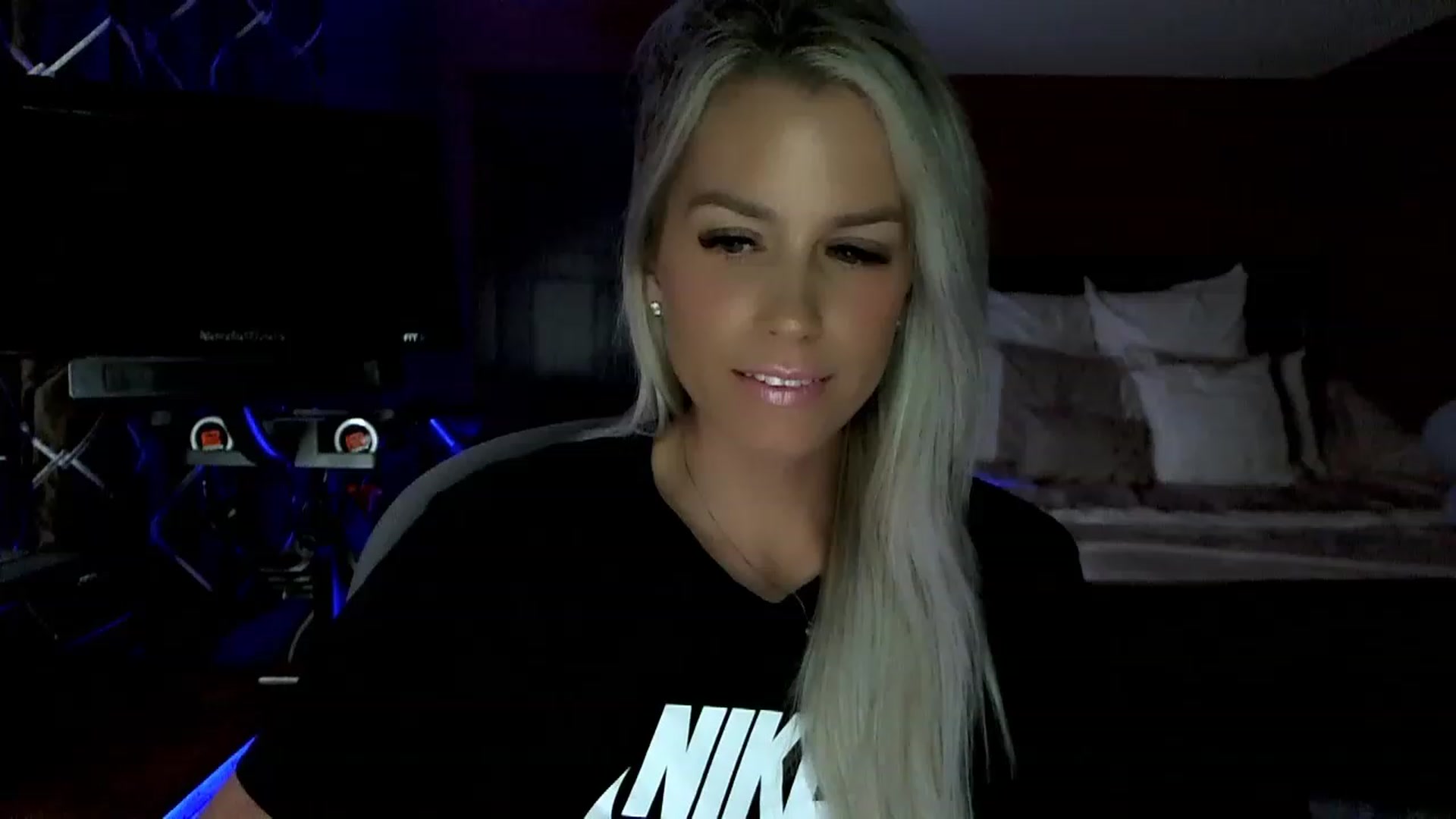 Gallery image thumbnail from Cora9's myfreecams stream on, 06/06/2023, 05:36 image 17 of 20