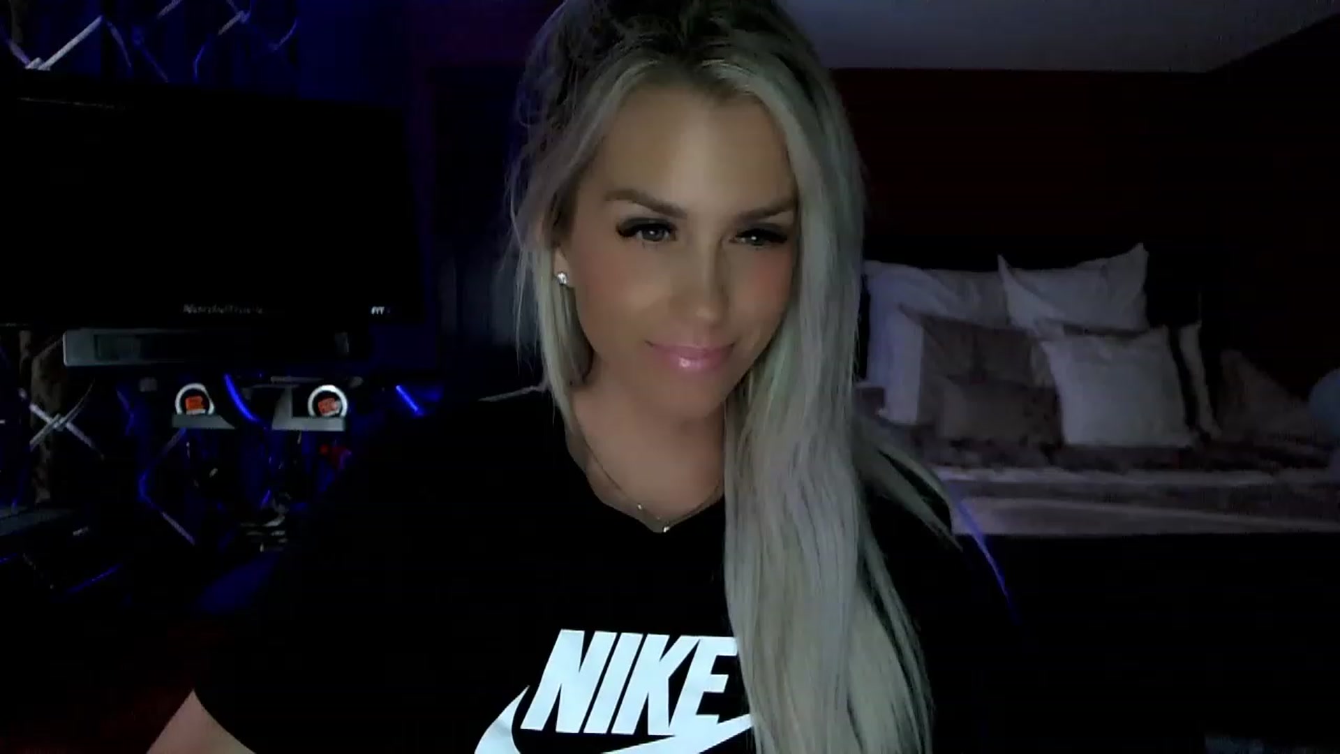Gallery image thumbnail from Cora9's myfreecams stream on, 06/06/2023, 05:36 image 12 of 20