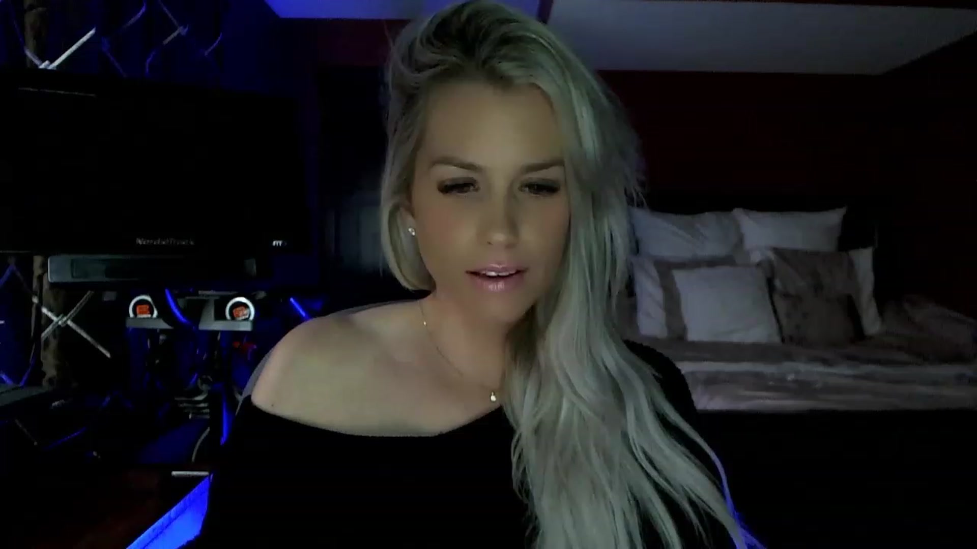 Gallery image thumbnail from Cora9's myfreecams stream on, 06/13/2023, 05:14 image 18 of 20