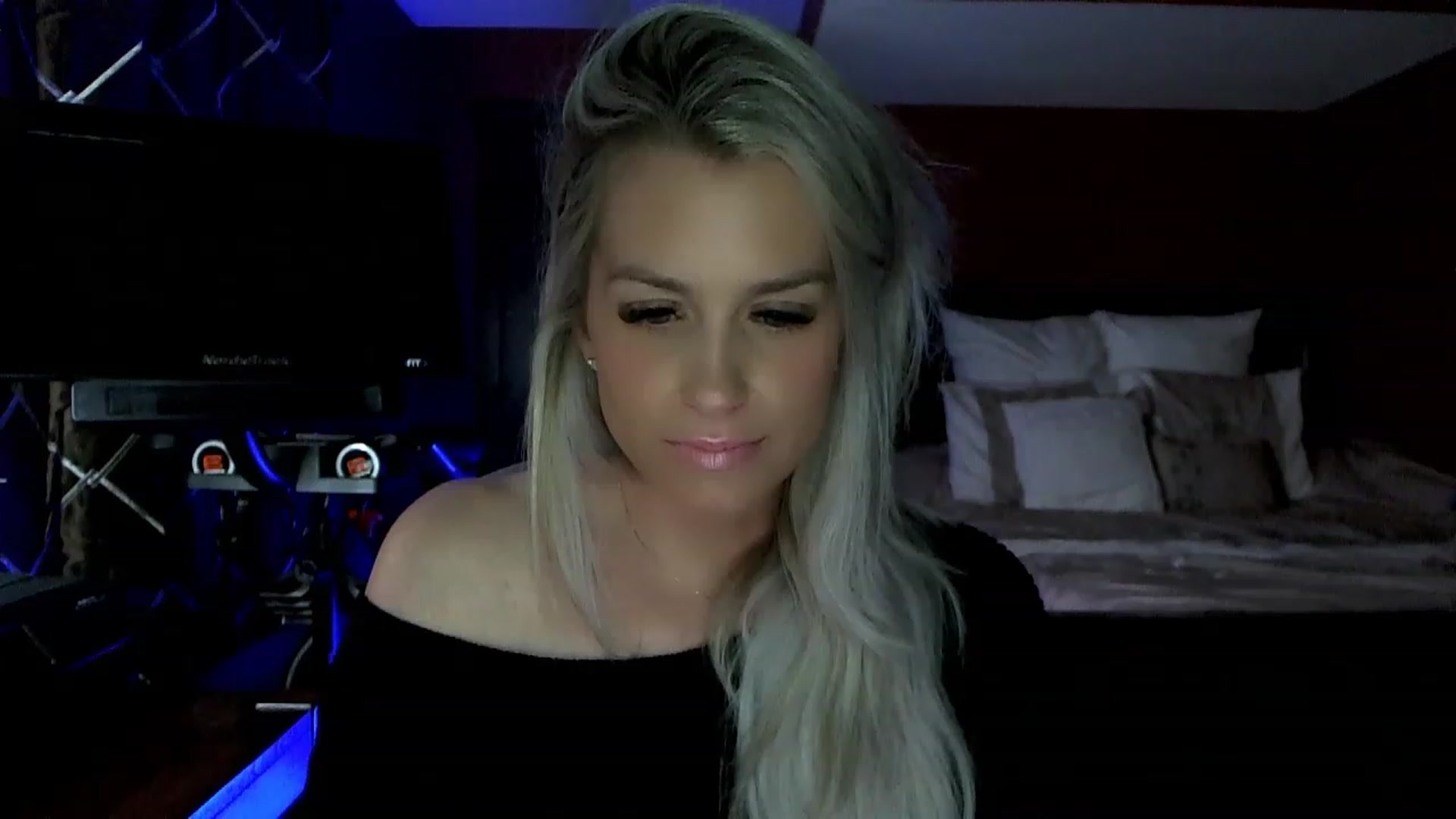 Gallery image thumbnail from Cora9's myfreecams stream on, 06/13/2023, 05:14 image 13 of 20