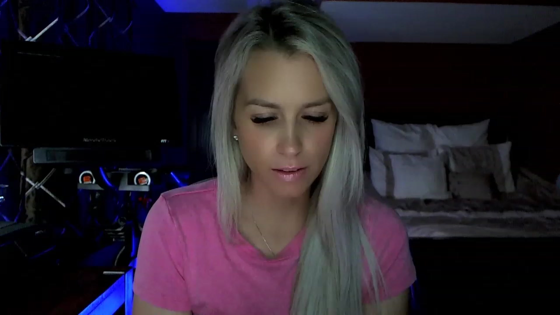 Gallery image thumbnail from Cora9's myfreecams stream on, 06/15/2023, 04:49 image 13 of 20