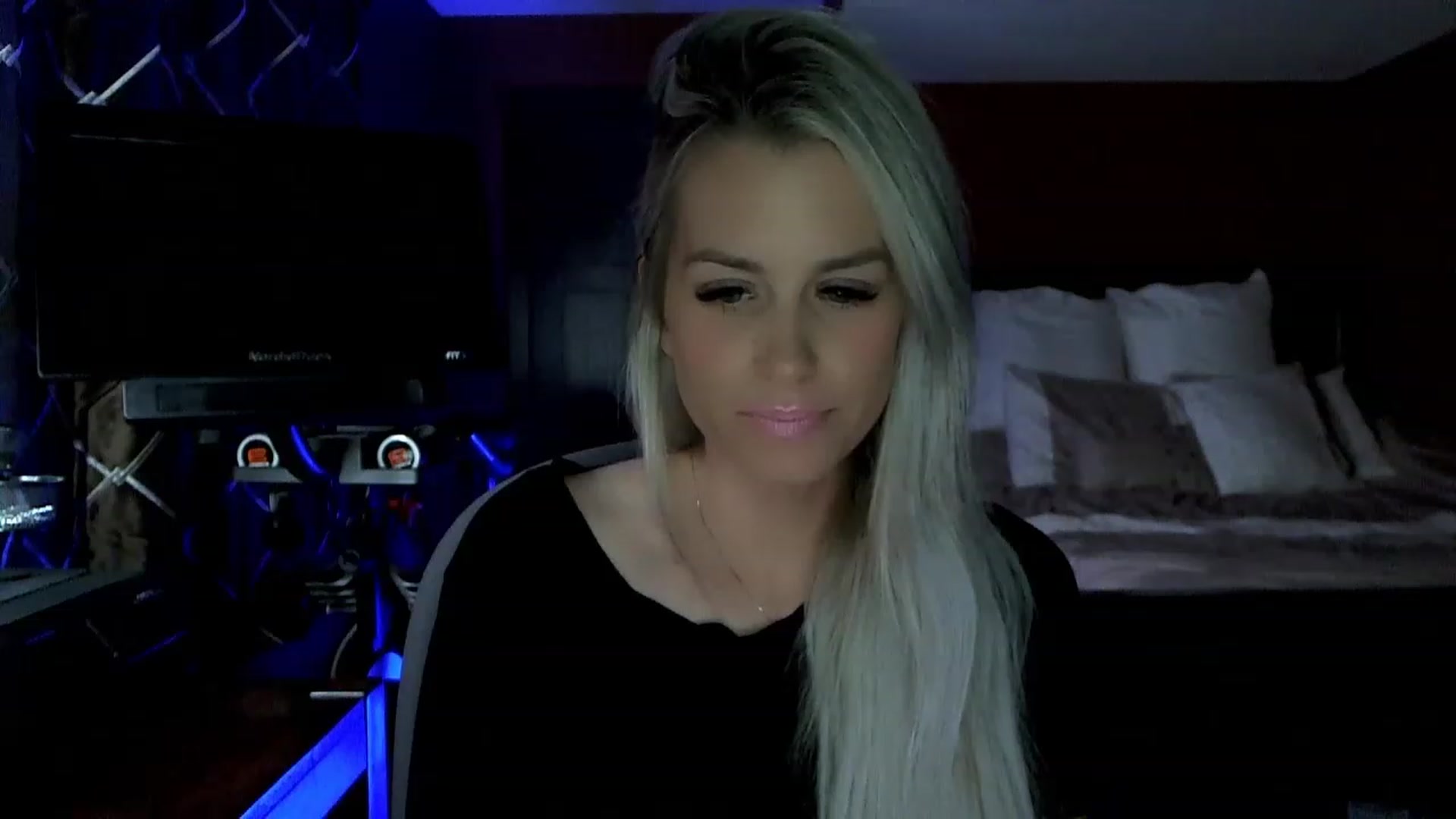 Gallery image thumbnail from Cora9's myfreecams stream on, 06/21/2023, 05:07 image 12 of 20