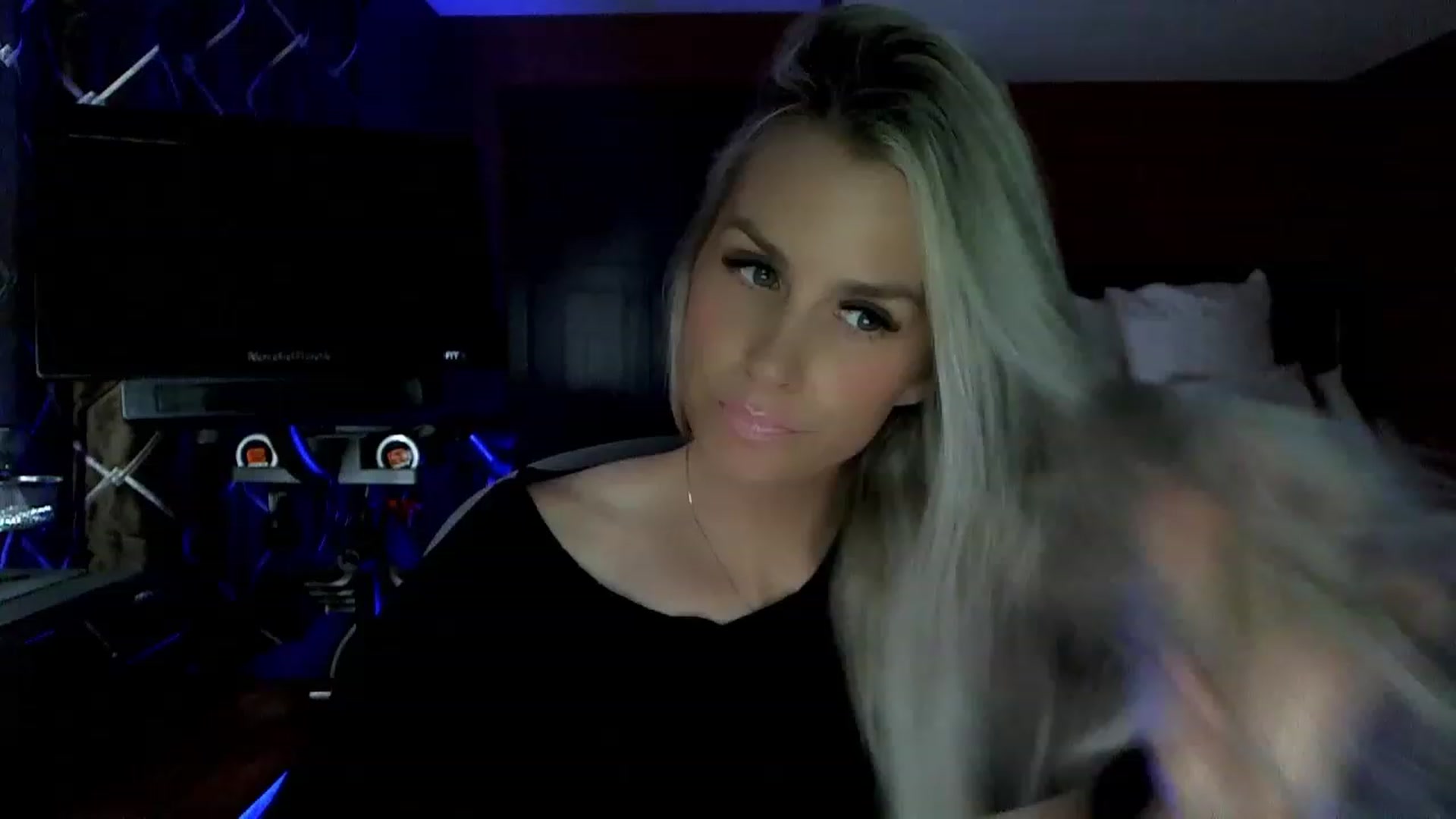 Gallery image thumbnail from Cora9's myfreecams stream on, 06/21/2023, 05:07 image 10 of 20