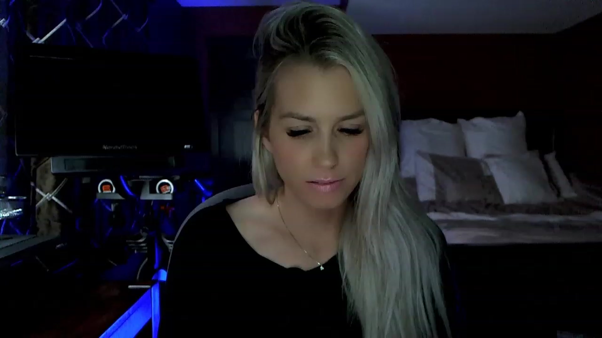 Gallery image thumbnail from Cora9's myfreecams stream on, 06/21/2023, 05:07 image 17 of 20