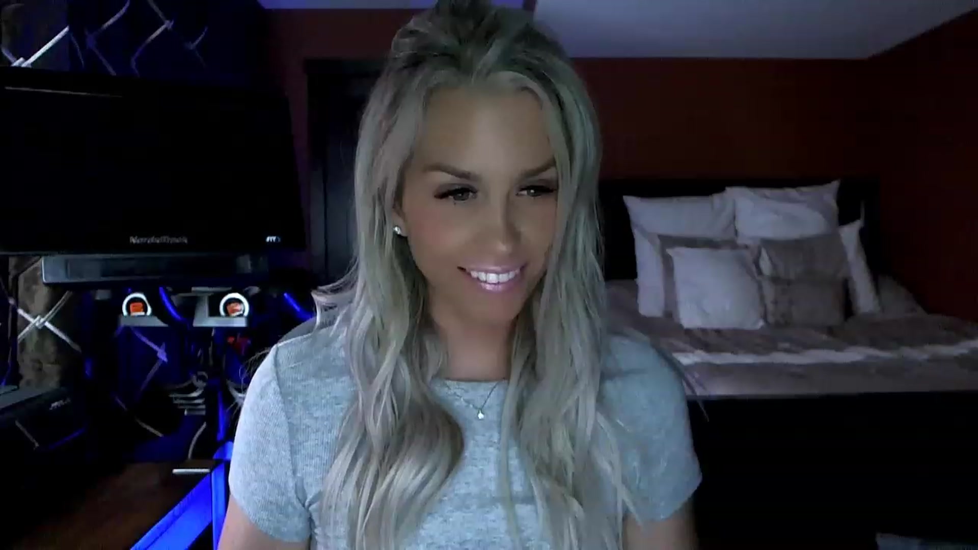 Gallery image thumbnail from Cora9's myfreecams stream on, 06/26/2023, 05:31 image 2 of 20