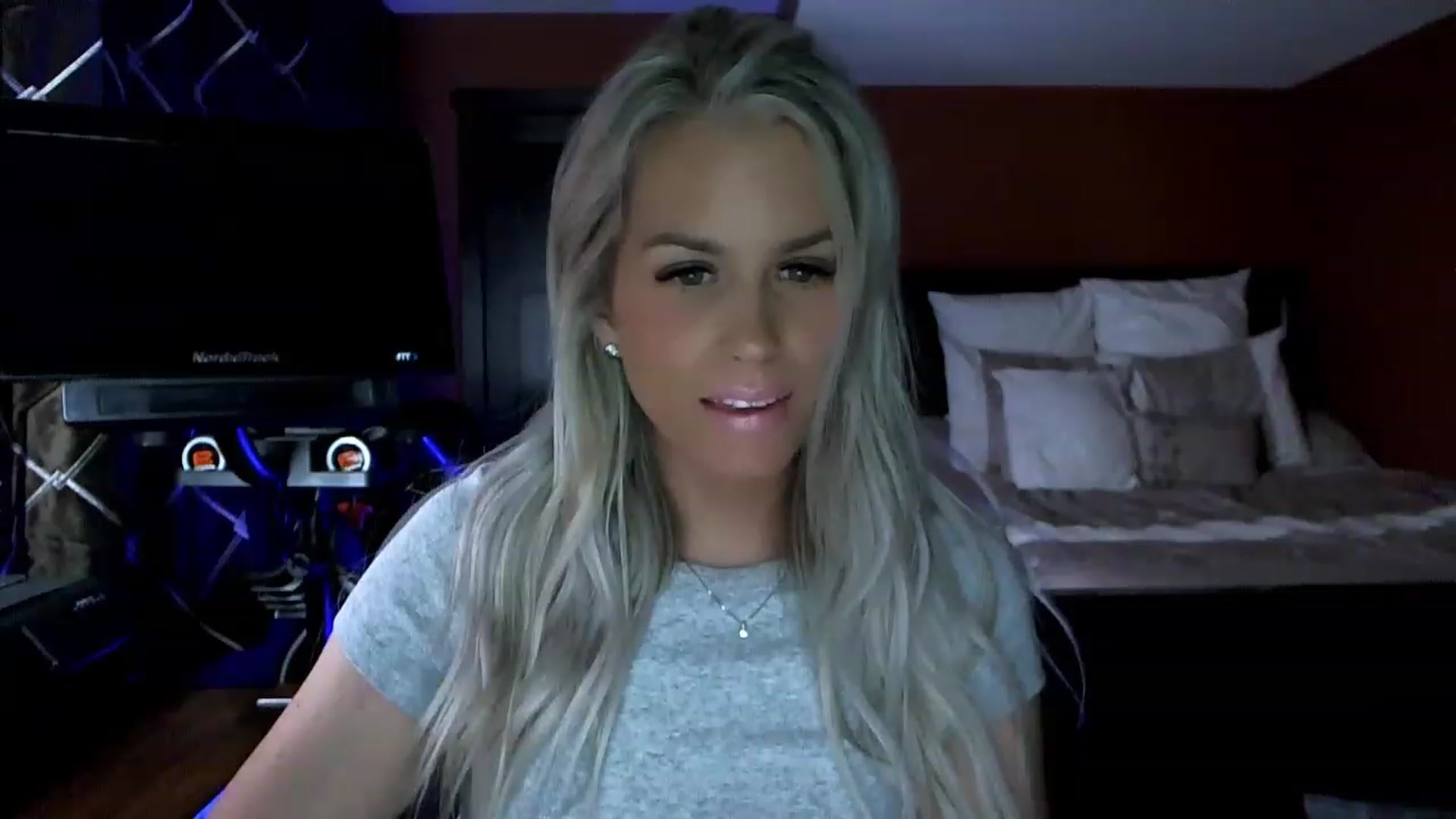 Gallery image thumbnail from Cora9's myfreecams stream on, 06/26/2023, 05:31 image 7 of 20