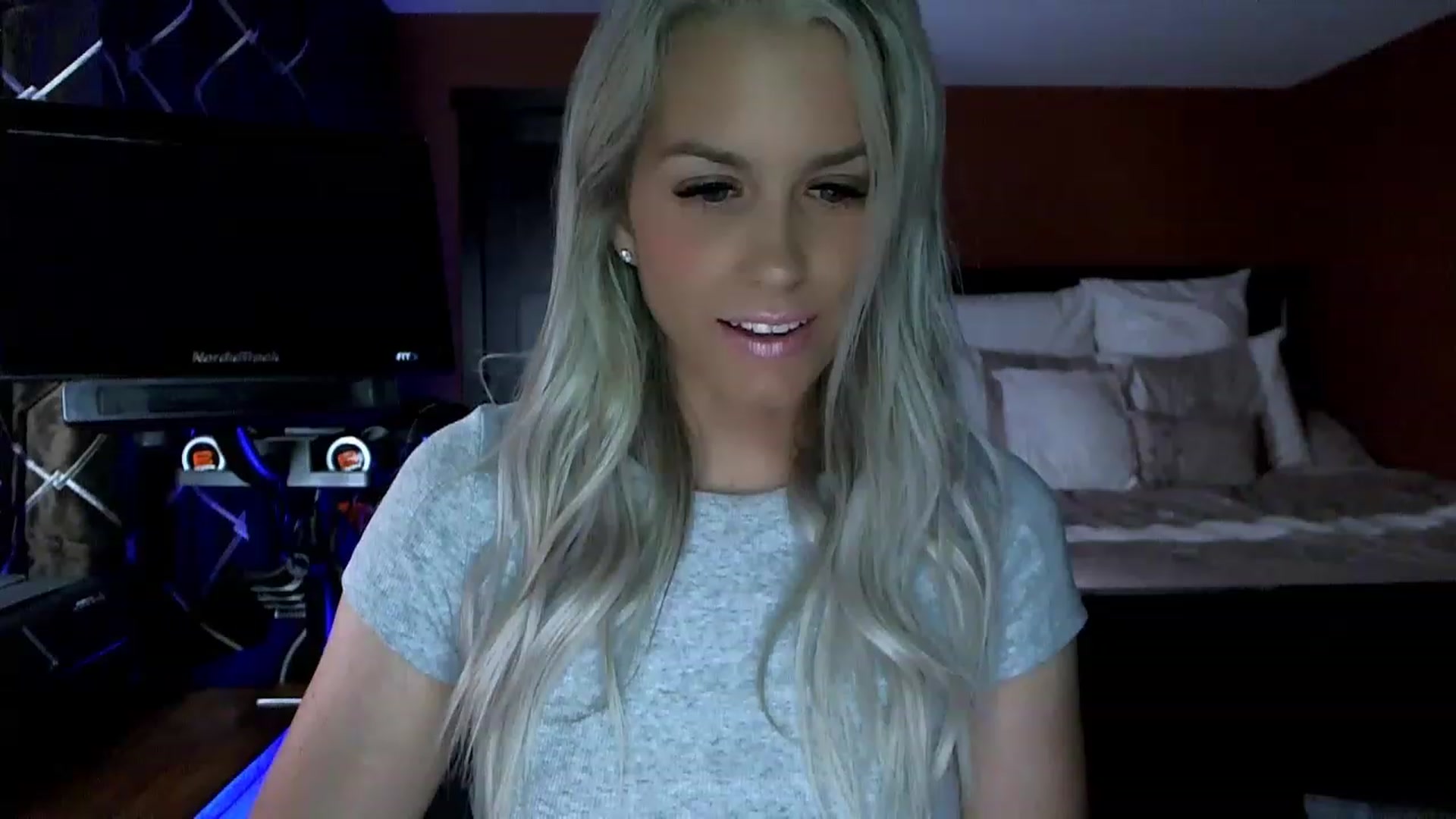 Gallery image thumbnail from Cora9's myfreecams stream on, 06/26/2023, 05:31 image 12 of 20