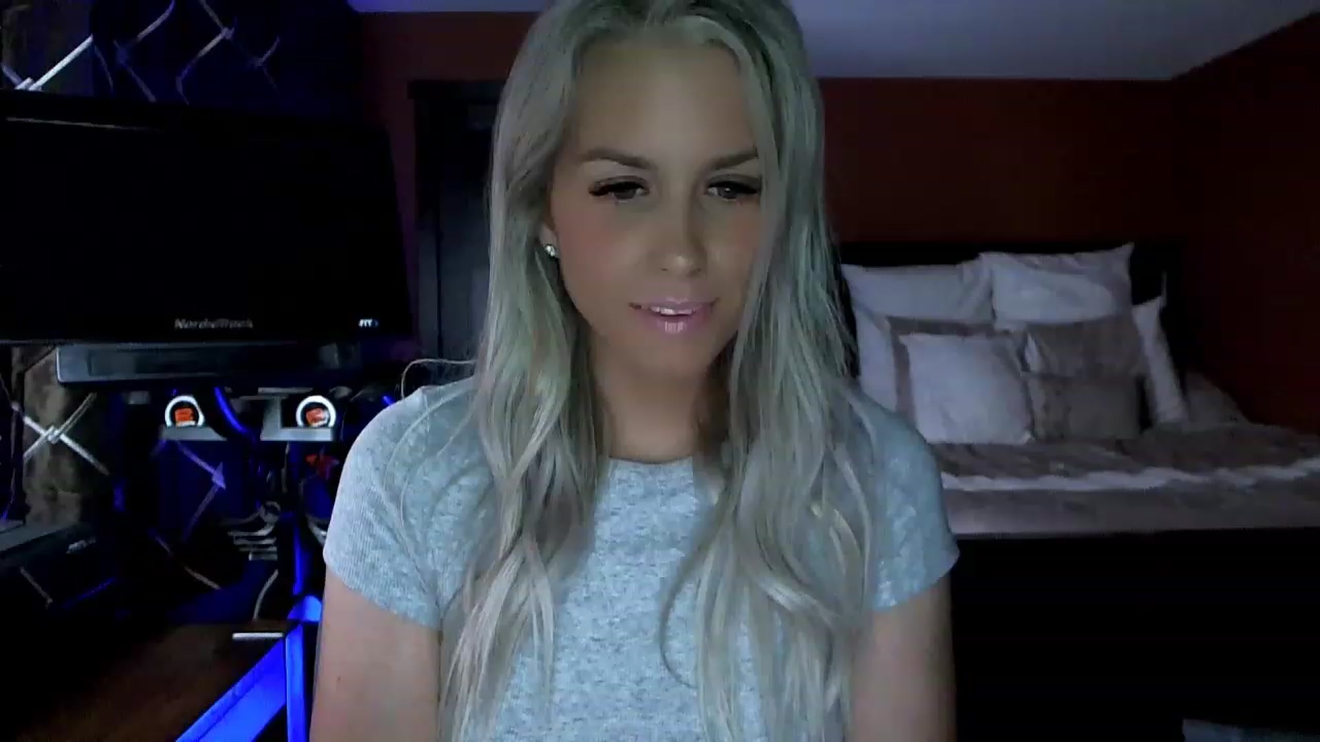 Gallery image thumbnail from Cora9's myfreecams stream on, 06/26/2023, 05:31 image 13 of 20