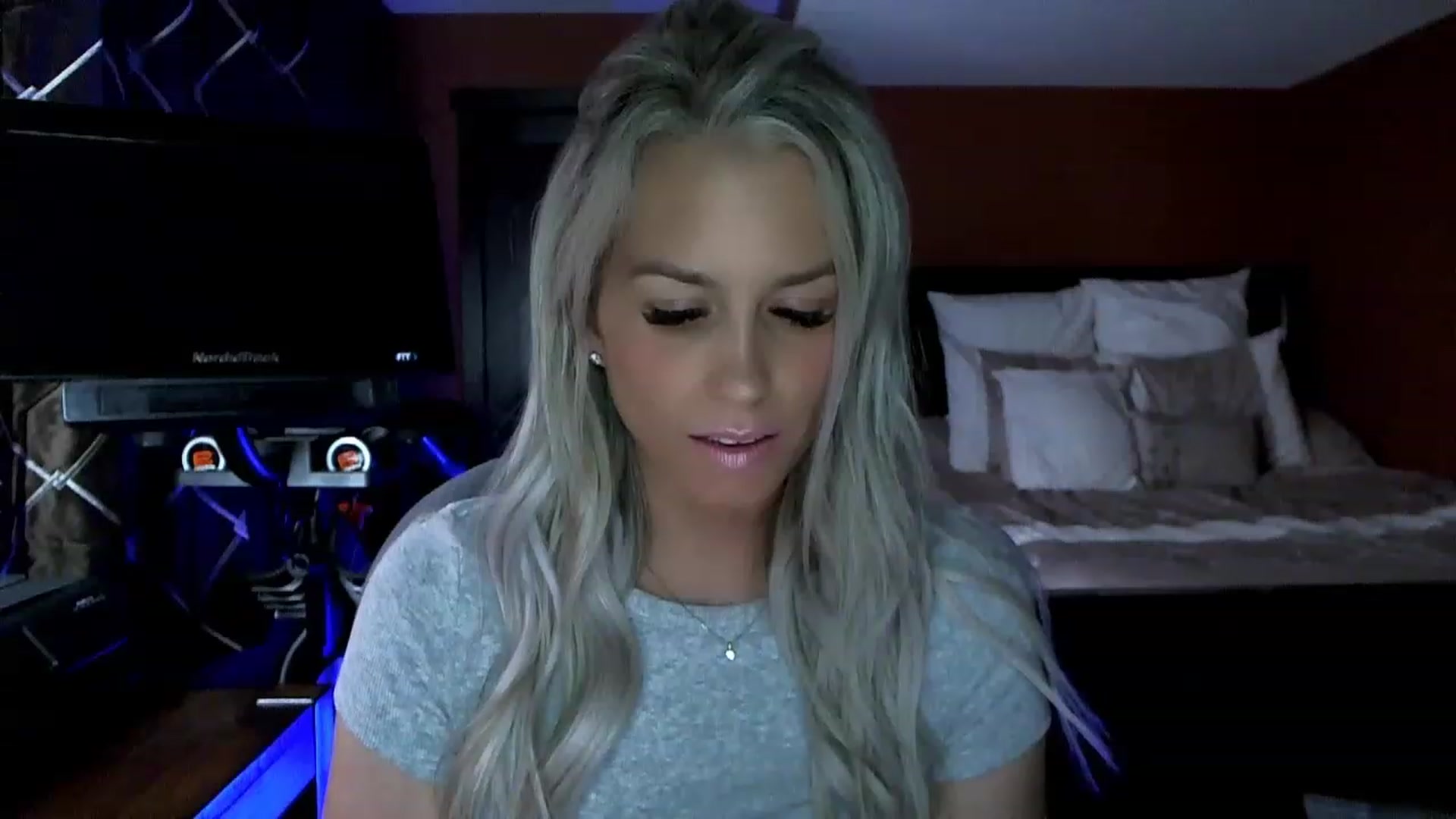 Gallery image thumbnail from Cora9's myfreecams stream on, 06/26/2023, 05:31 image 6 of 20