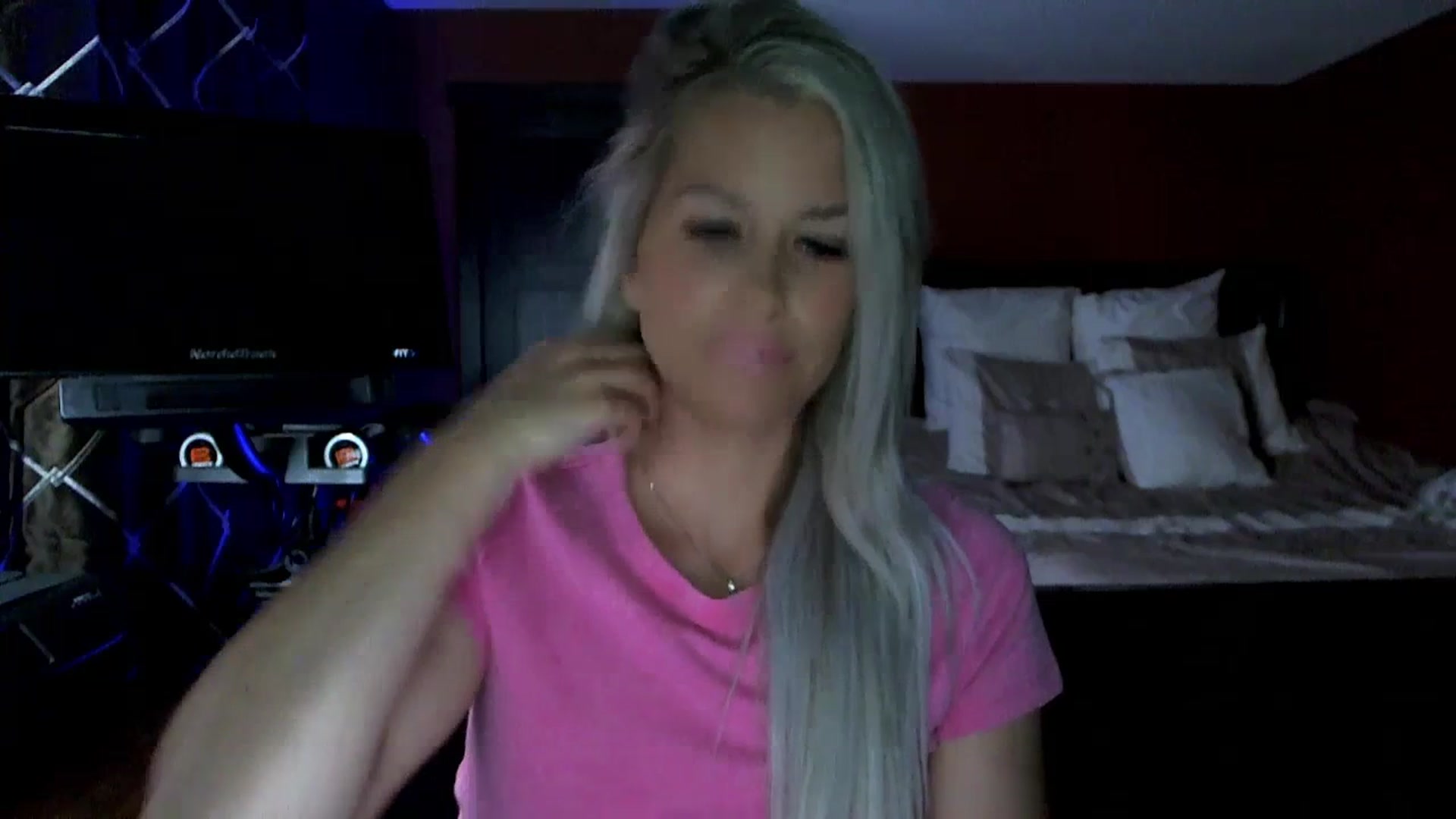 Gallery image thumbnail from Cora9's myfreecams stream on, 07/18/2023, 04:53 image 20 of 20