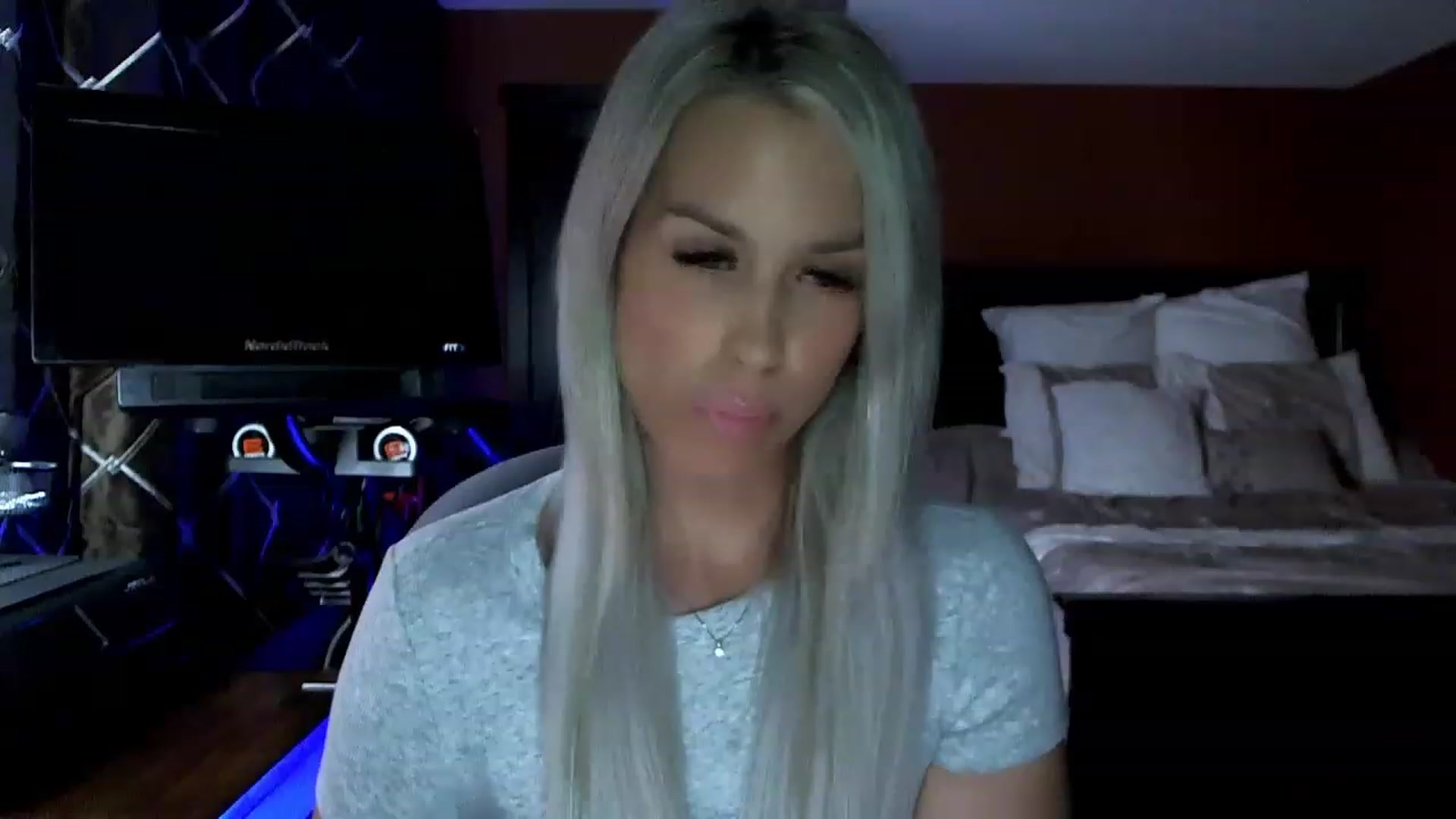 Gallery image thumbnail from Cora9's myfreecams stream on, 07/20/2023, 05:28 image 6 of 20
