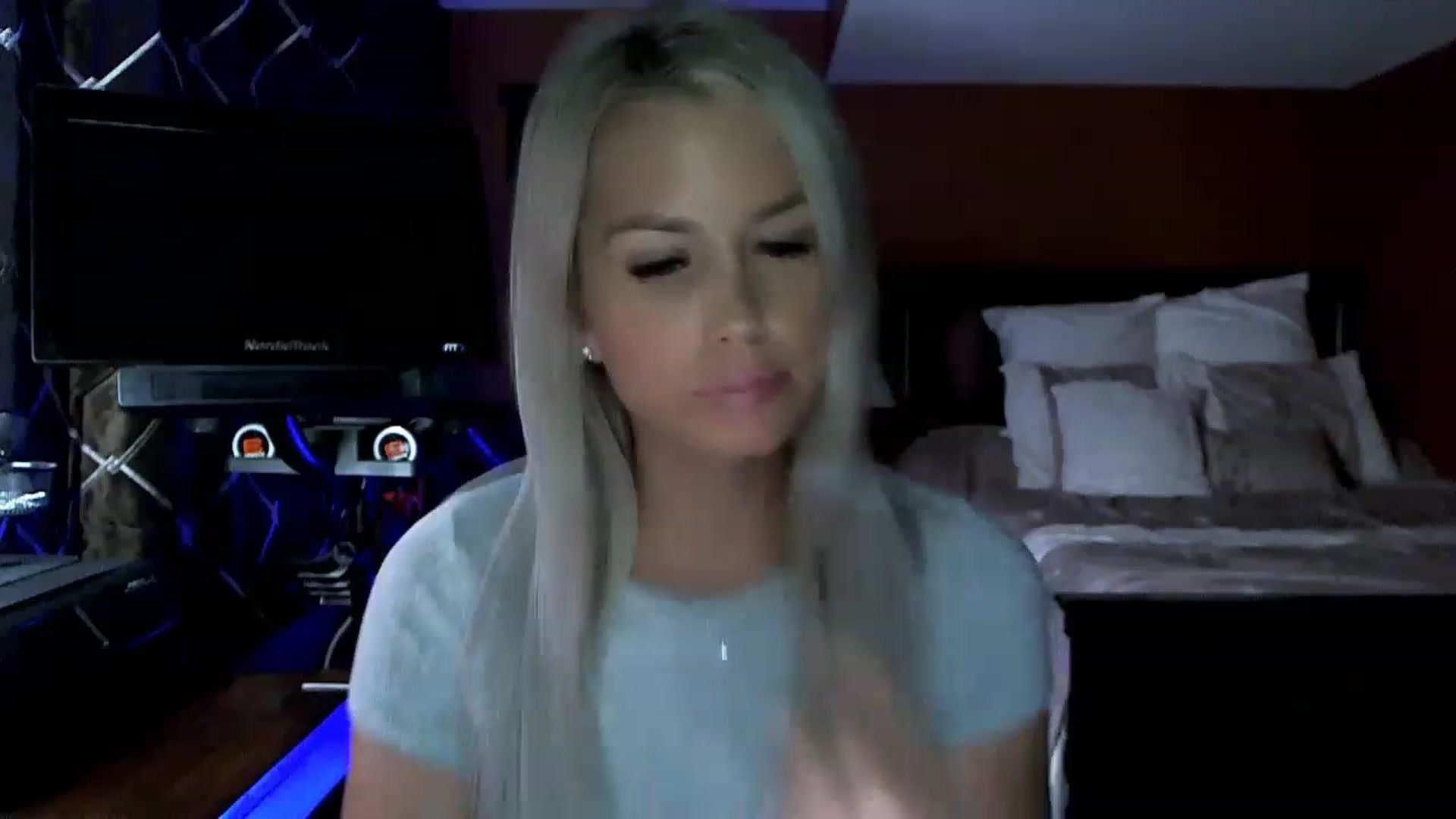 Gallery image thumbnail from Cora9's myfreecams stream on, 07/20/2023, 05:28 image 12 of 20