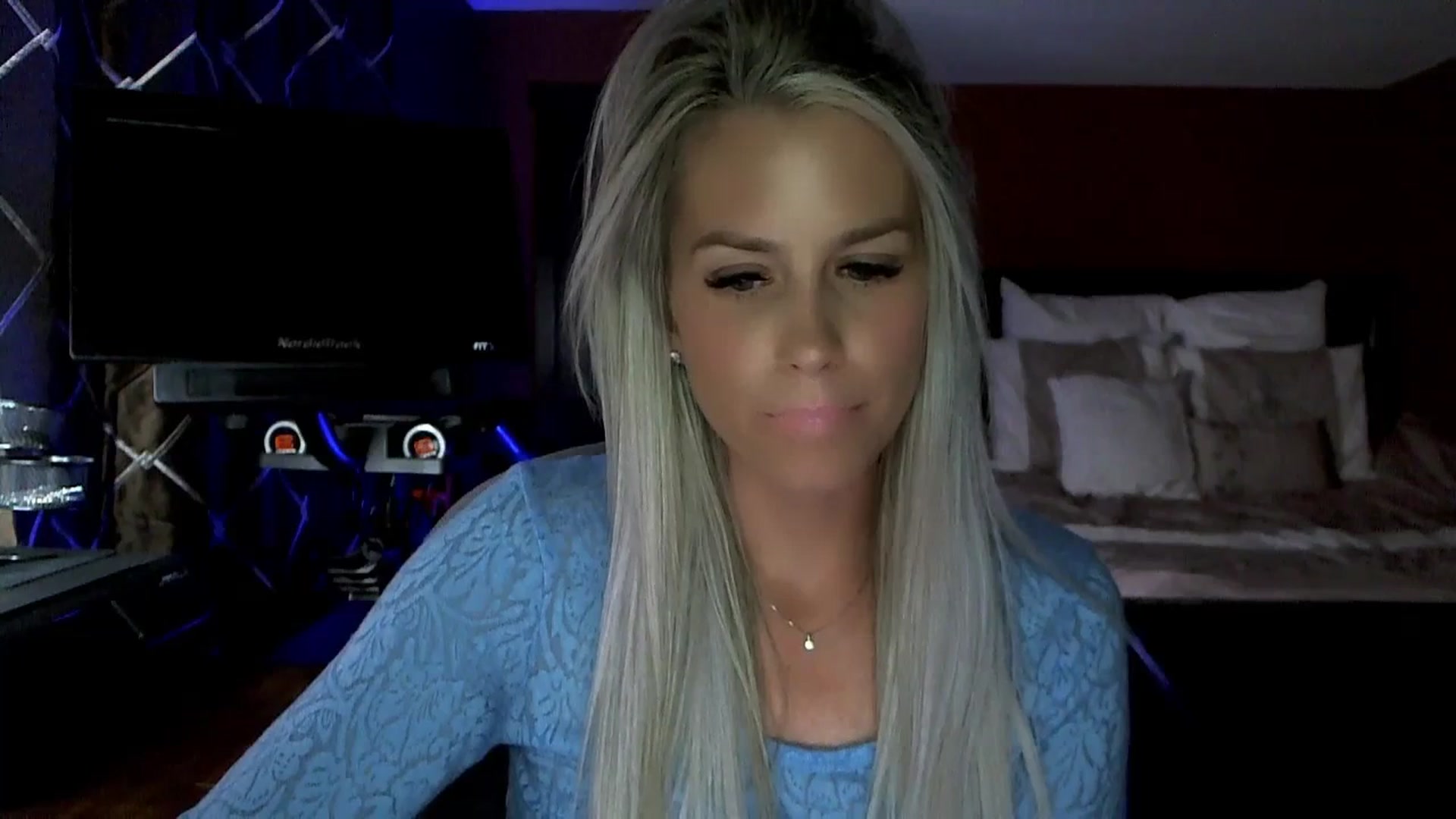 Gallery image thumbnail from Cora9's myfreecams stream on, 07/21/2023, 05:23 image 3 of 20
