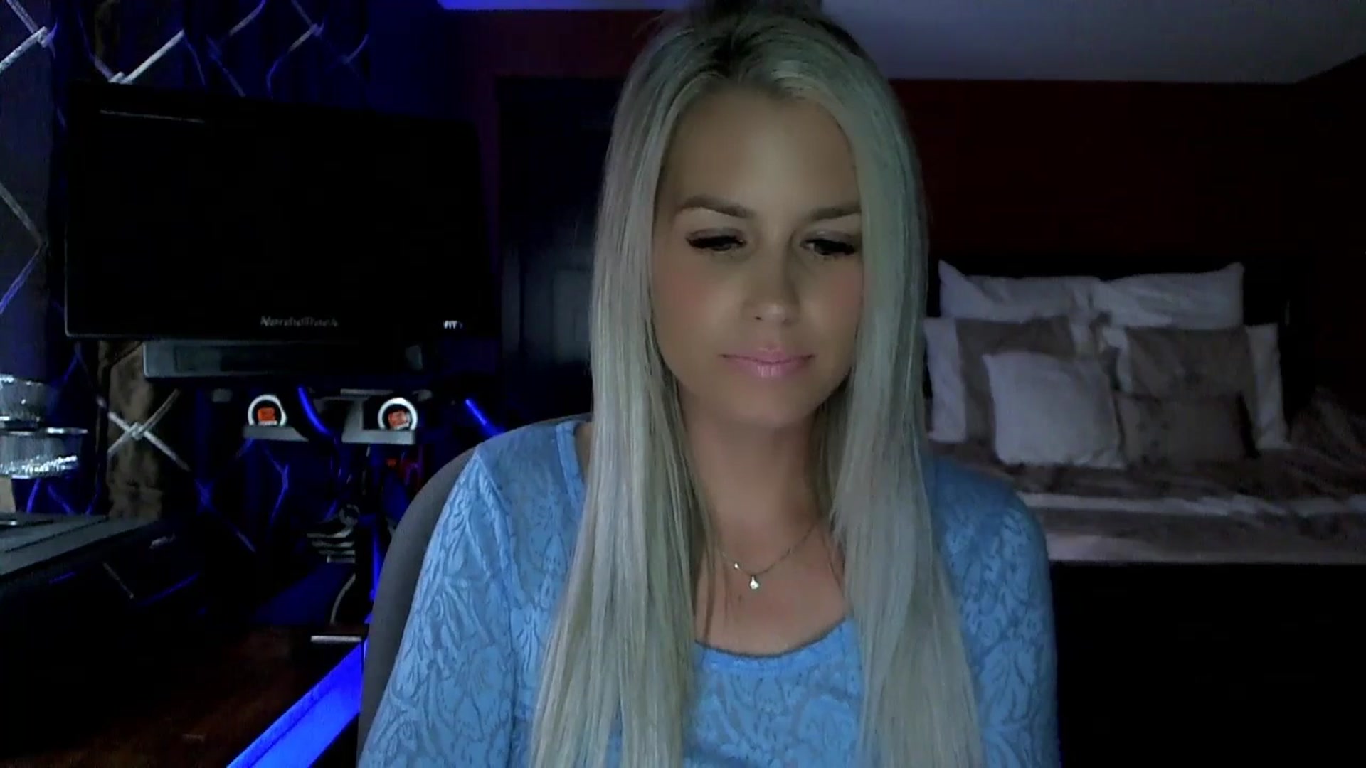 Gallery image thumbnail from Cora9's myfreecams stream on, 07/21/2023, 05:23 image 10 of 20