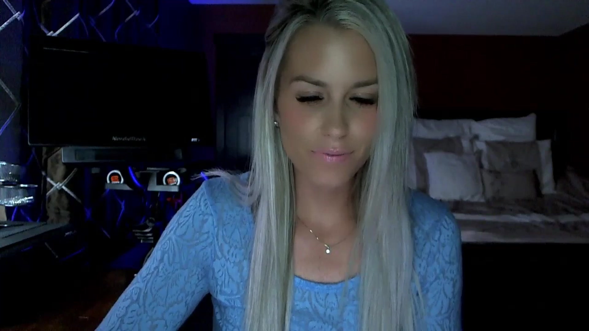 Gallery image thumbnail from Cora9's myfreecams stream on, 07/21/2023, 05:23 image 16 of 20