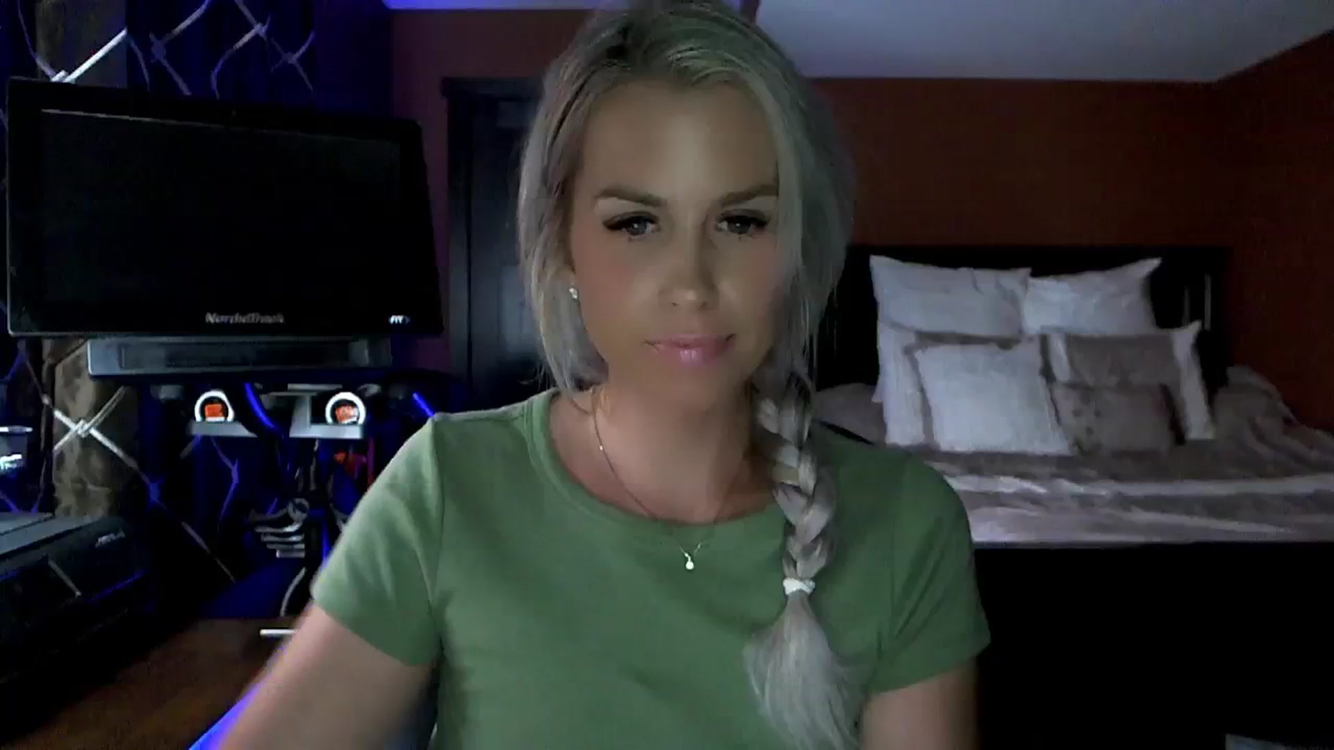 Gallery image thumbnail from Cora9's myfreecams stream on, 07/26/2023, 06:09 image 14 of 20