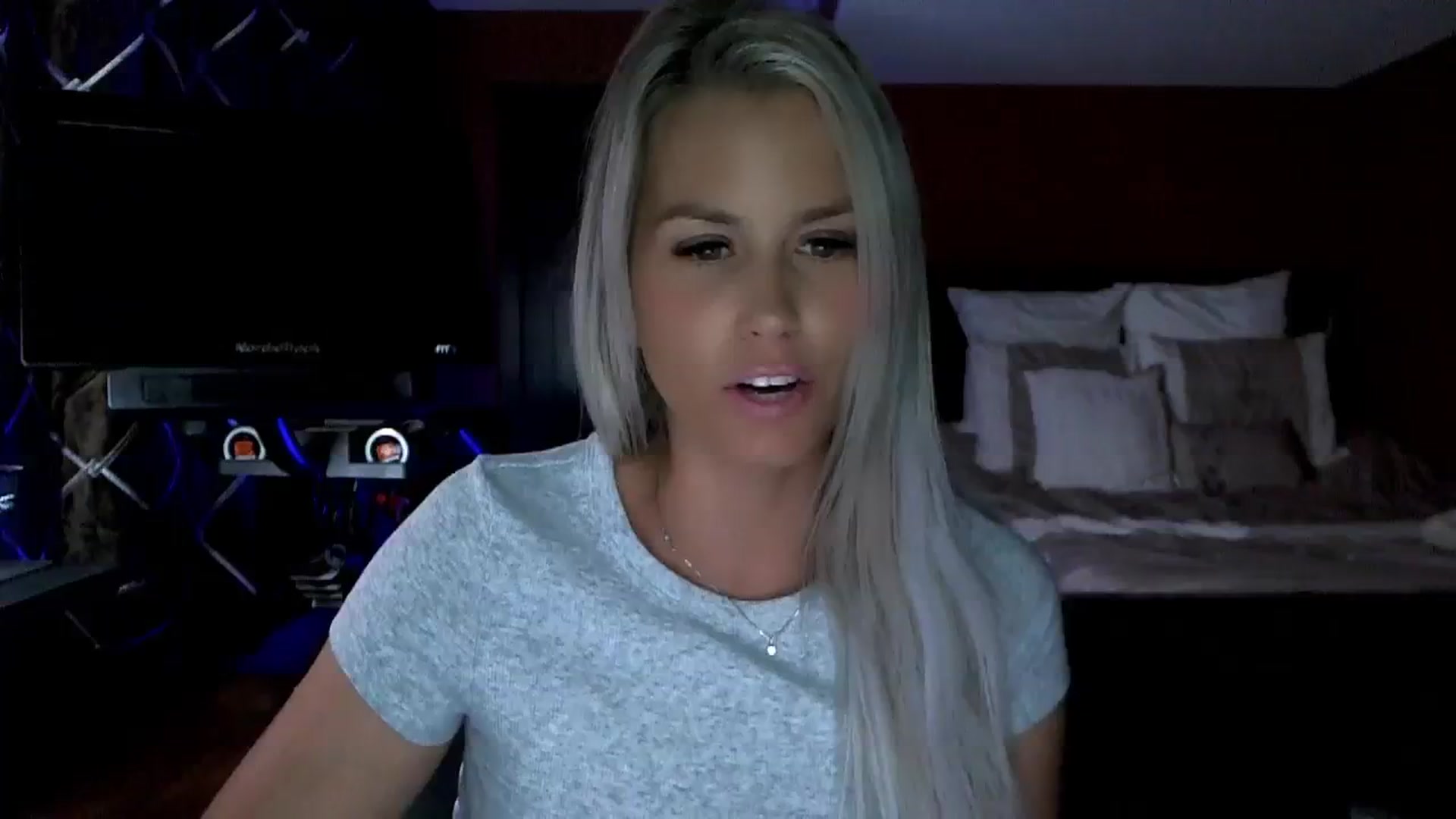 Gallery image thumbnail from Cora9's myfreecams stream on, 08/17/2023, 06:12 image 9 of 20