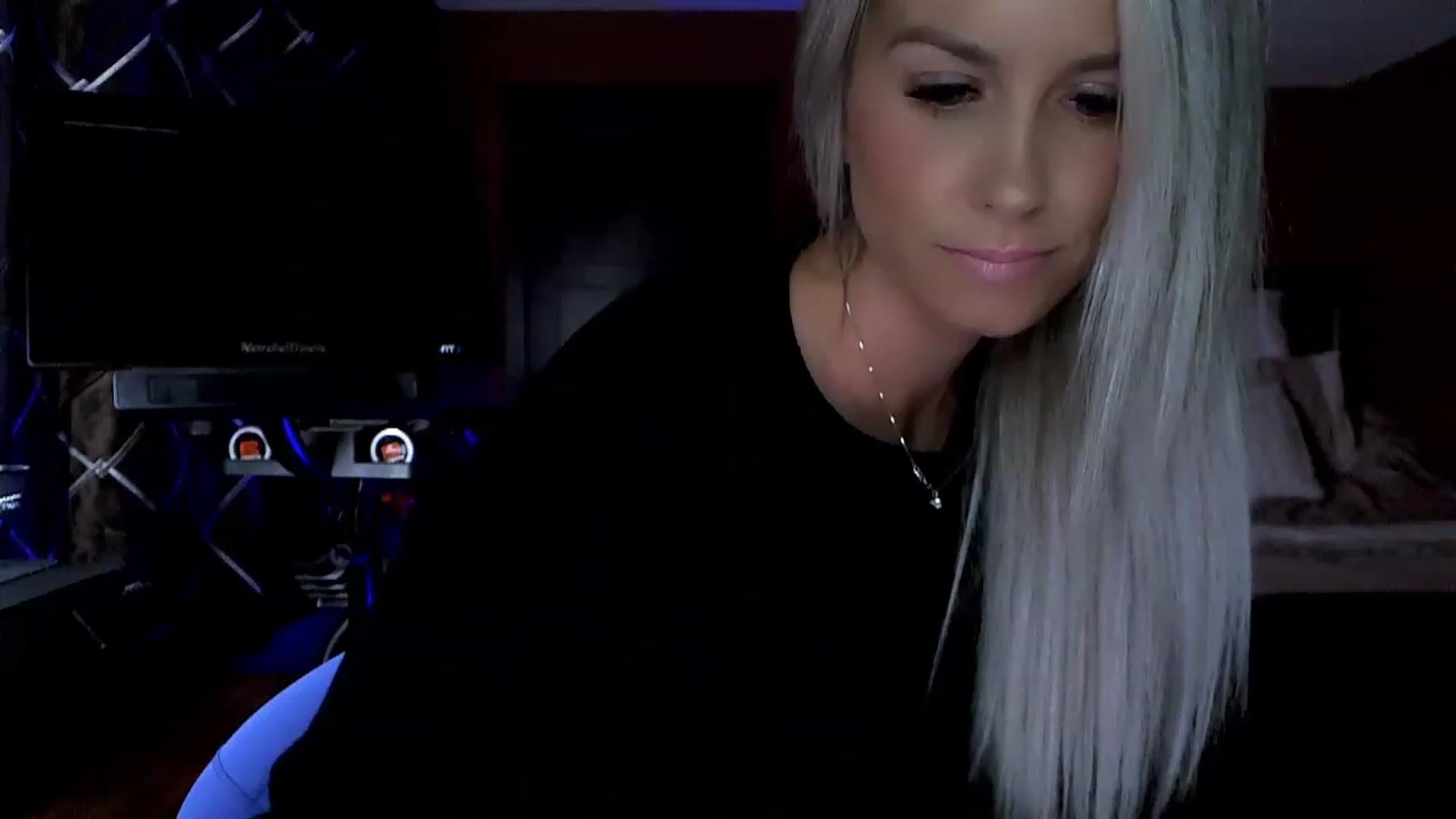 Gallery image thumbnail from Cora9's myfreecams stream on, 08/18/2023, 05:40 image 14 of 20