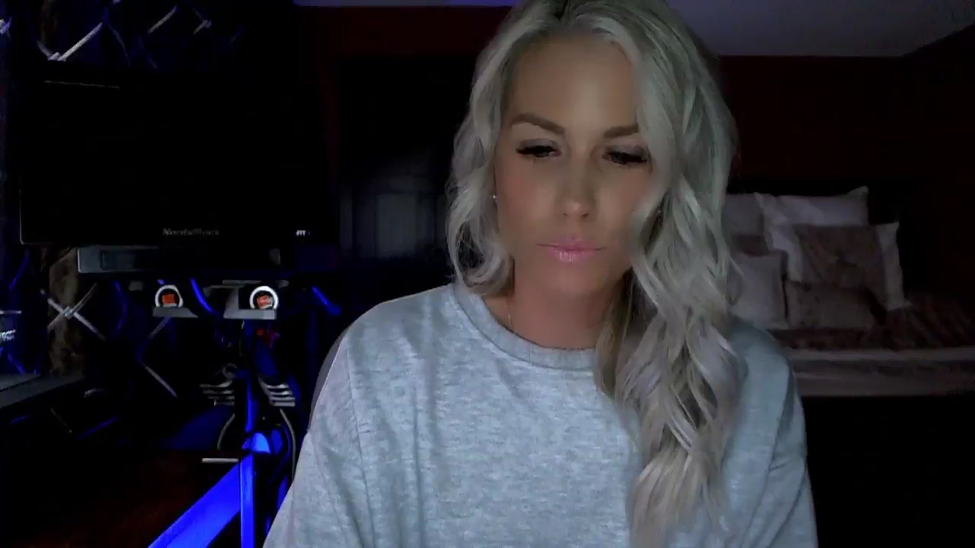 Gallery image thumbnail from Cora9's myfreecams stream on, 08/19/2023, 05:23 image 11 of 20