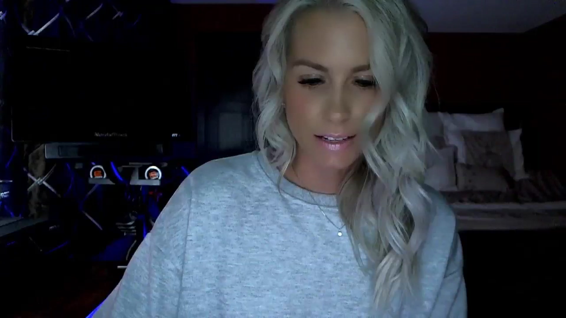 Gallery image thumbnail from Cora9's myfreecams stream on, 08/19/2023, 05:23 image 8 of 20