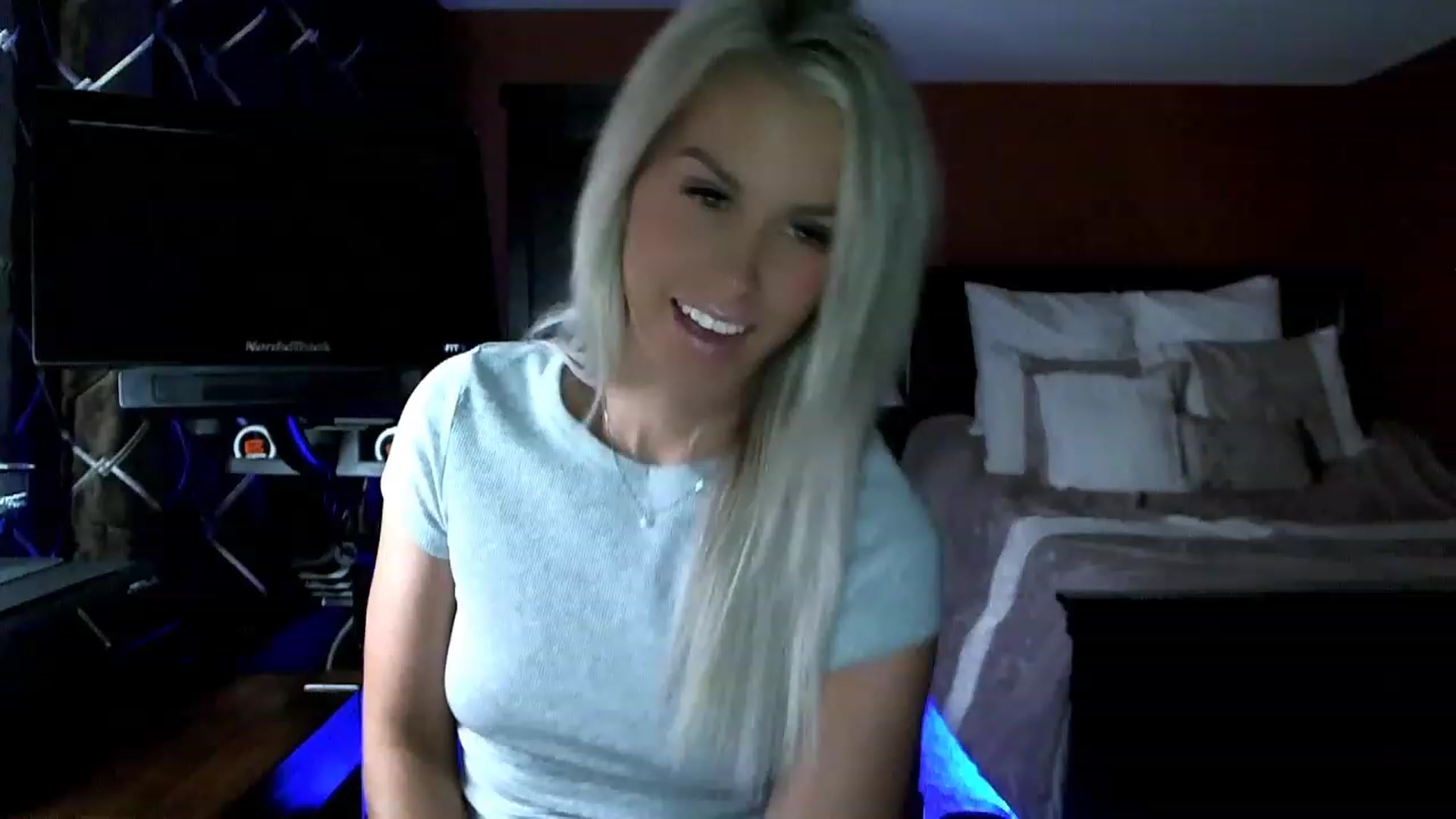 Gallery image thumbnail from Cora9's myfreecams stream on, 08/23/2023, 05:54 image 7 of 20