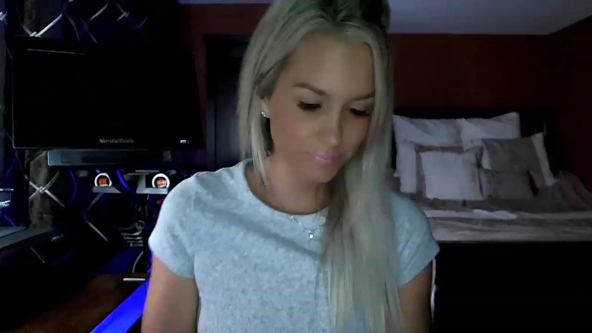 Gallery image thumbnail from Cora9's myfreecams stream on, 08/23/2023, 05:54 image 13 of 20