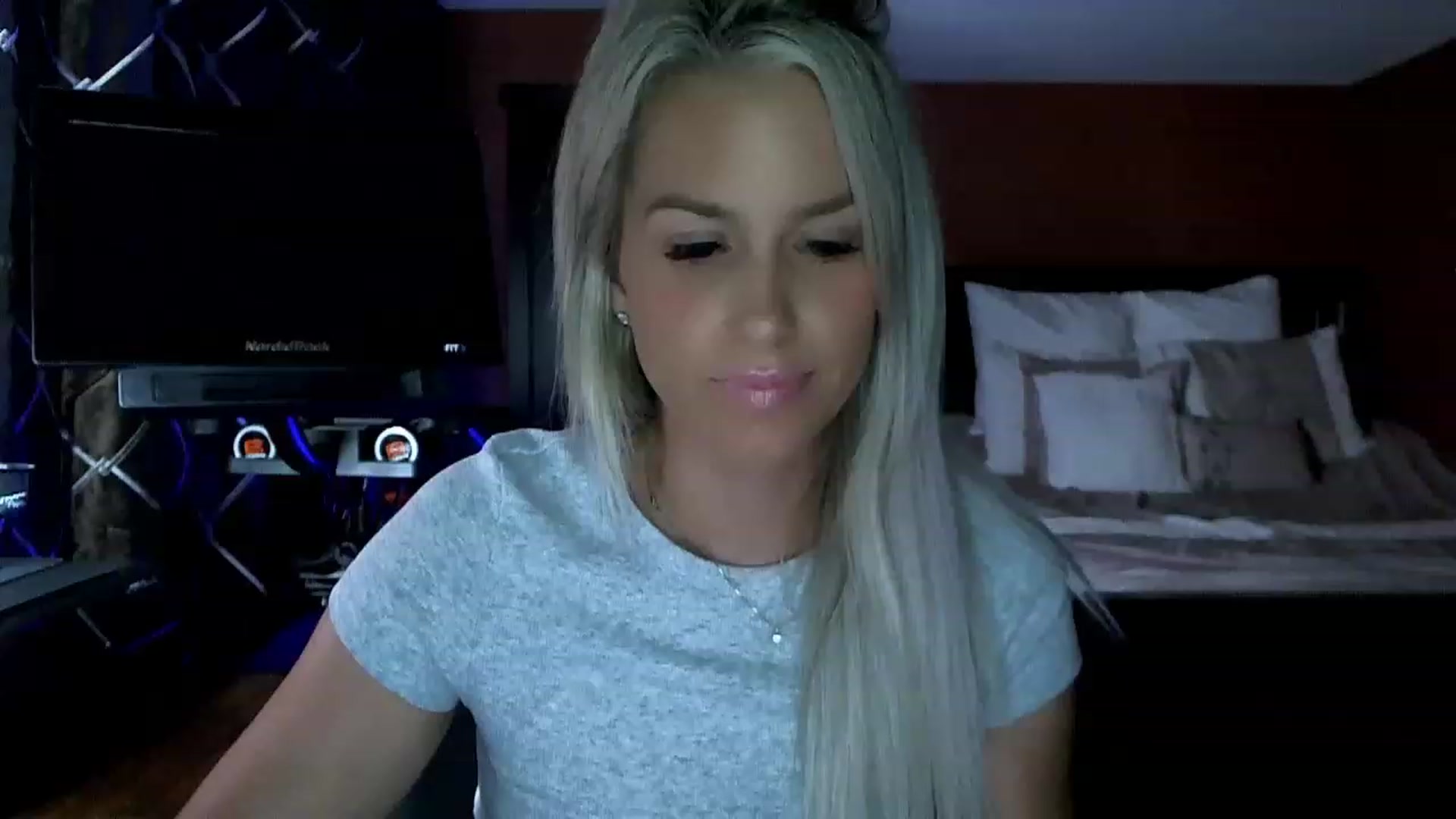Gallery image thumbnail from Cora9's myfreecams stream on, 08/23/2023, 05:54 image 18 of 20