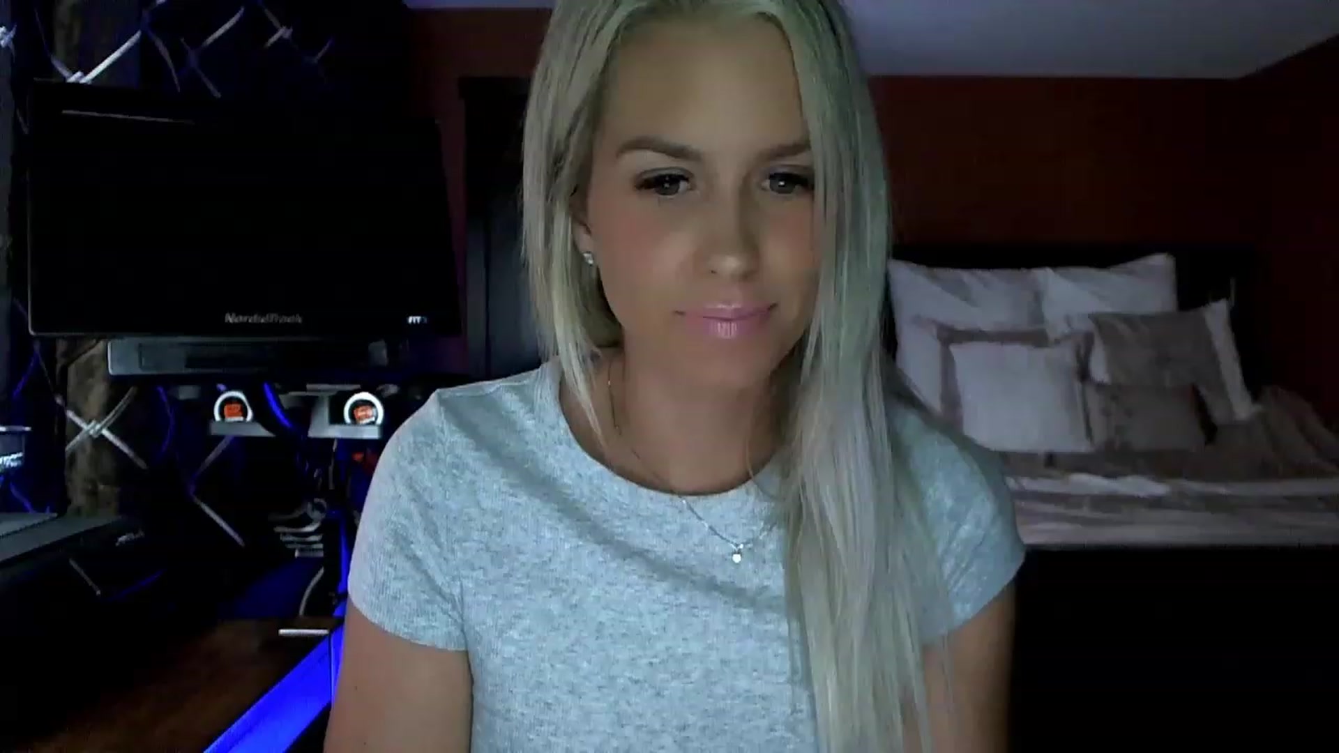 Gallery image thumbnail from Cora9's myfreecams stream on, 08/23/2023, 05:54 image 11 of 20