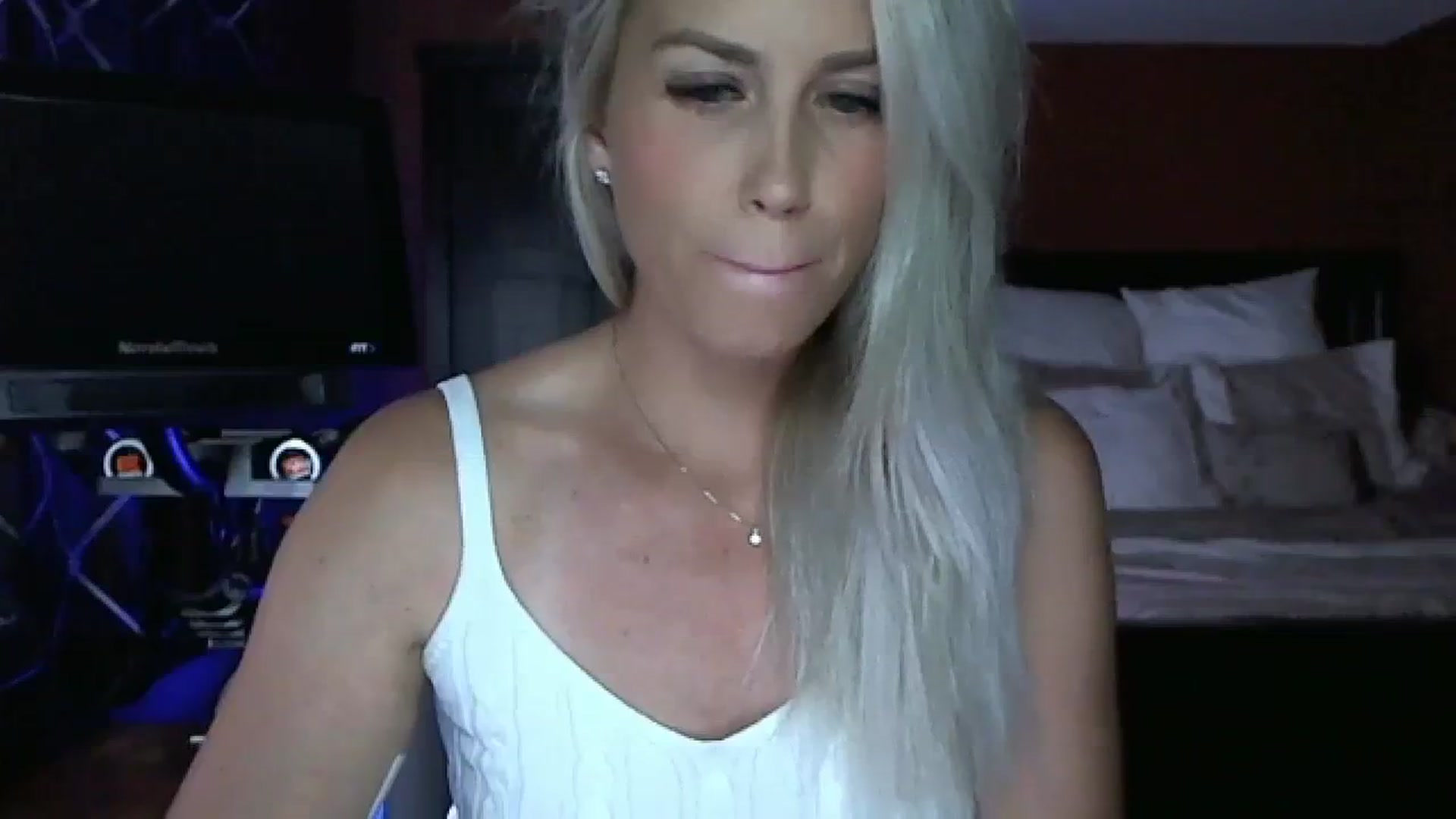 Gallery image thumbnail from Cora9's myfreecams stream on, 08/24/2023, 04:59 image 19 of 20