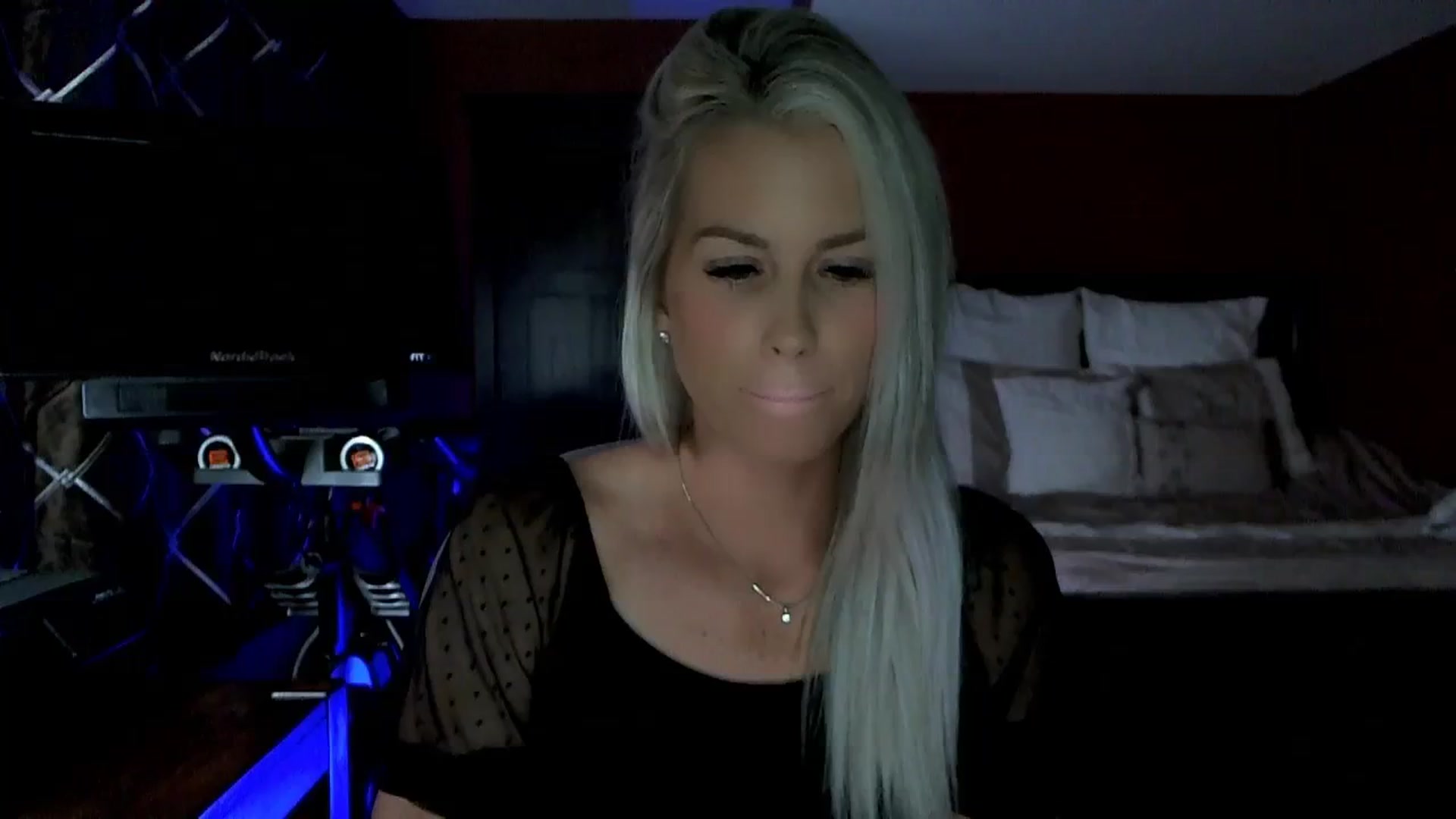 Gallery image thumbnail from Cora9's myfreecams stream on, 08/29/2023, 04:58 image 1 of 20