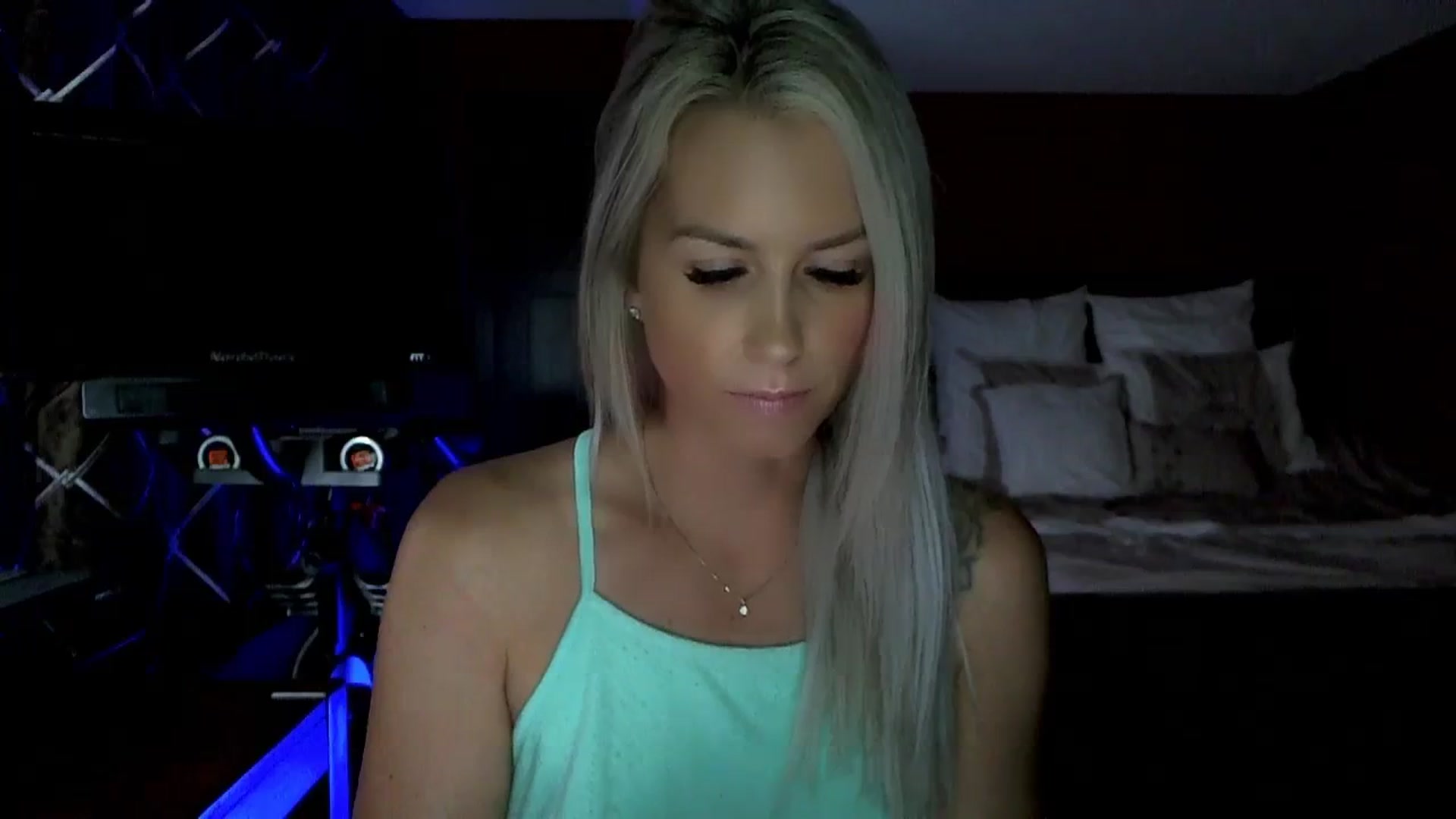 Gallery image thumbnail from Cora9's myfreecams stream on, 08/30/2023, 04:36 image 4 of 20