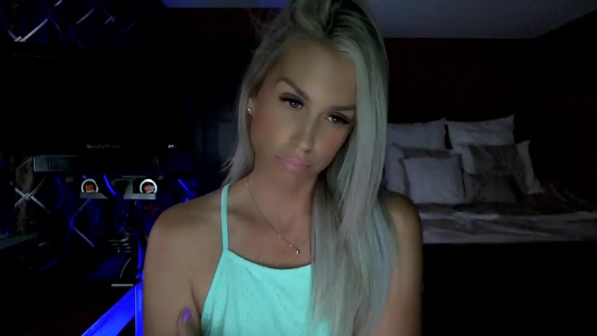 Gallery image thumbnail from Cora9's myfreecams stream on, 08/30/2023, 04:36 image 18 of 20